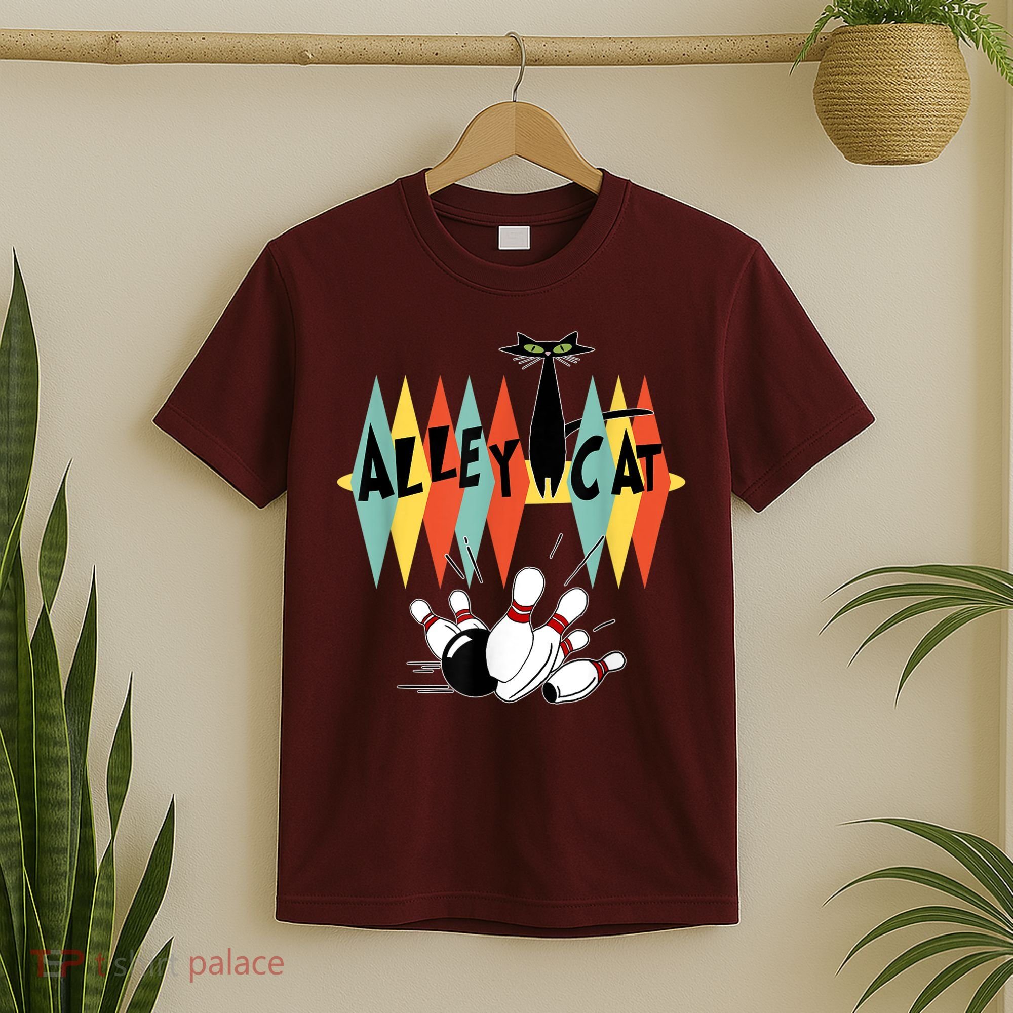 Retro Bowling Vintage Bowler Alley Cat Vintage T-Shirt