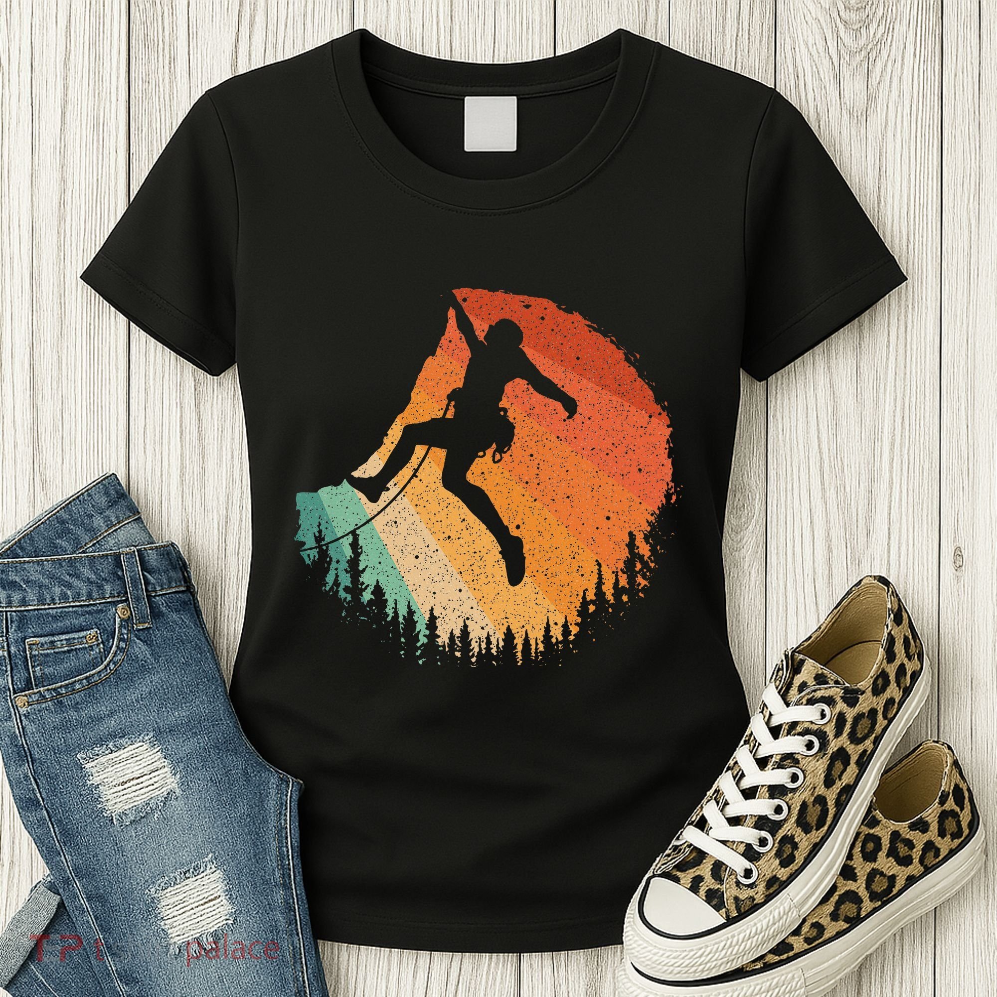 Rock Climbing Art For Women Mountain Climber Bouldering Women's T-Shirt