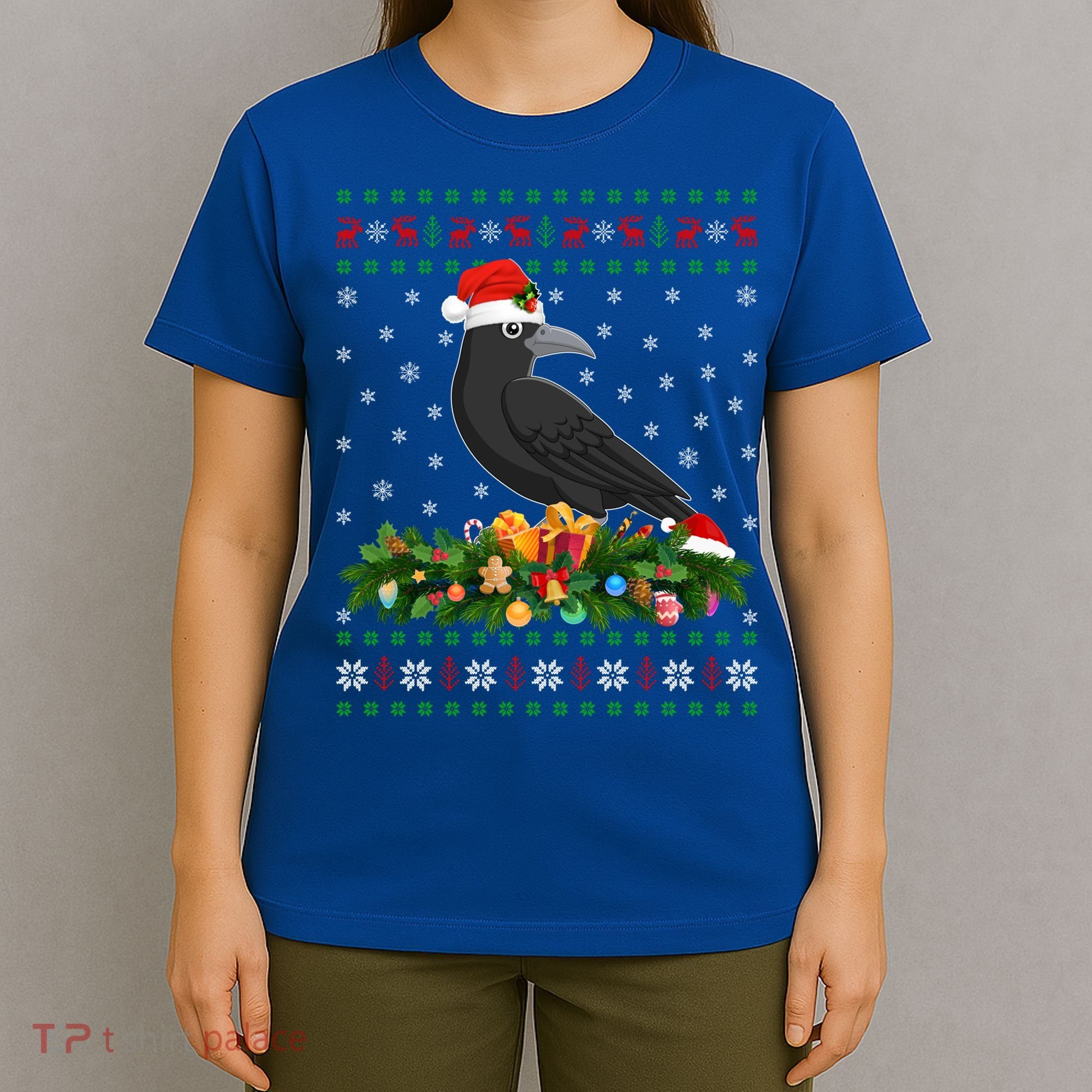Raven Crow Bird Lover Xmas Santa Hat Ugly Crow Christmas Gift T-Shirt