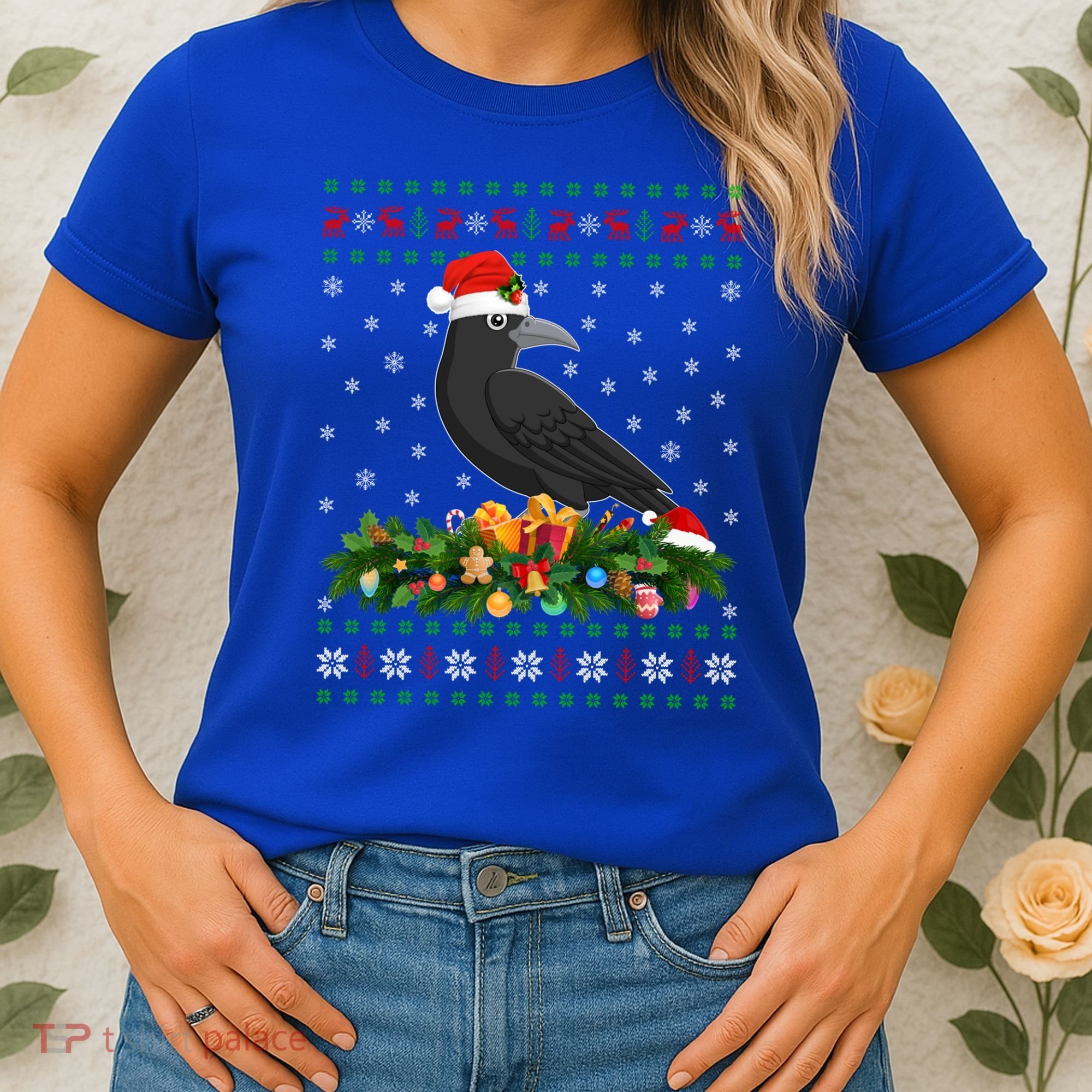 Raven Crow Bird Lover Xmas Santa Hat Ugly Crow Christmas Gift Women's T-Shirt