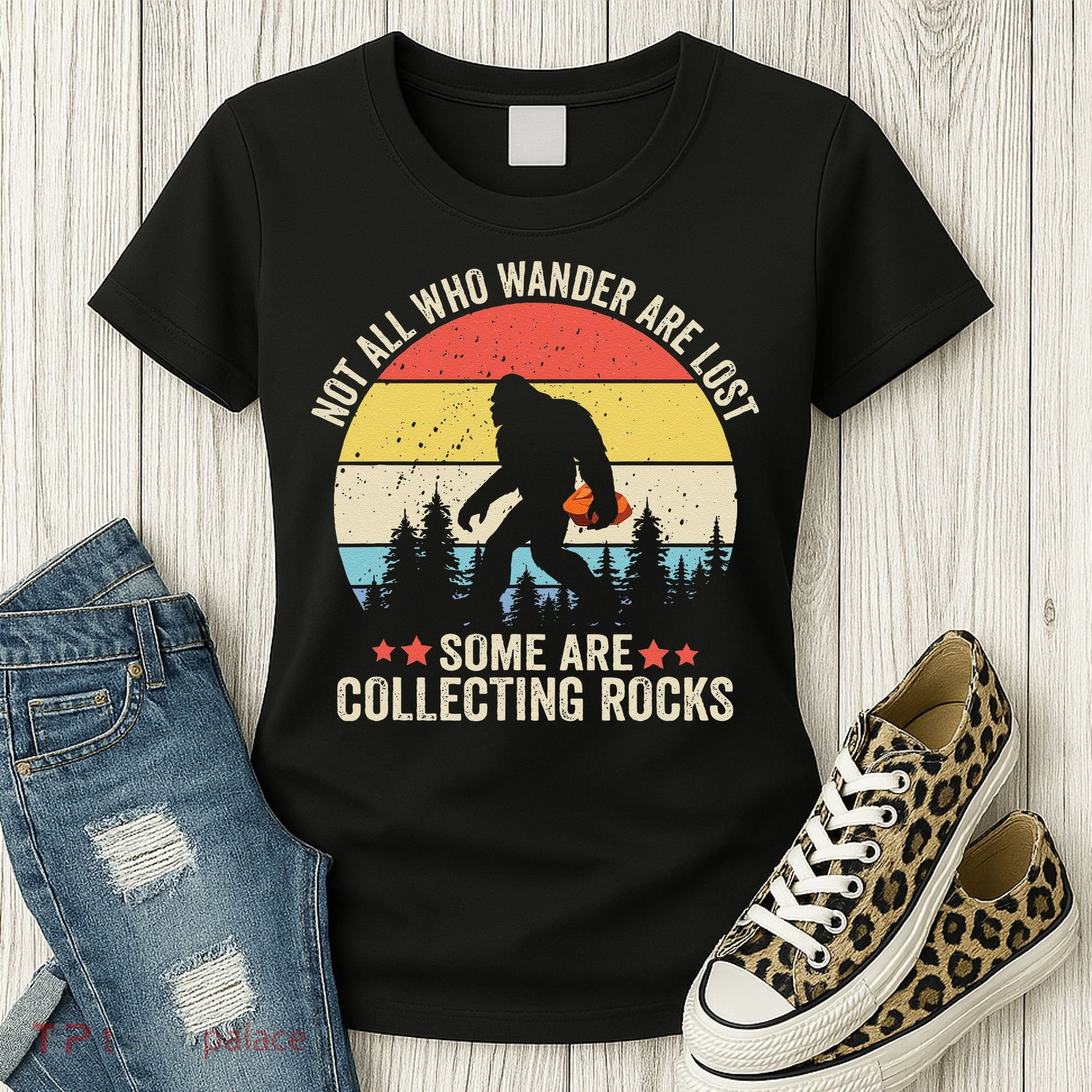 Rock Collector Bigfoot For Rockhound Geologist Geod Hunter Women's T-Shirt