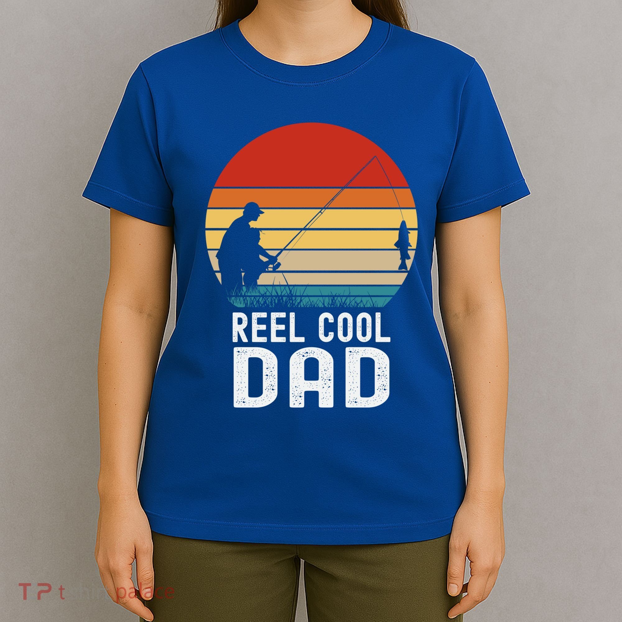 Reel Cool Dad Grandad Fisher Daddy Father's Day Fishing Gift T-Shirt