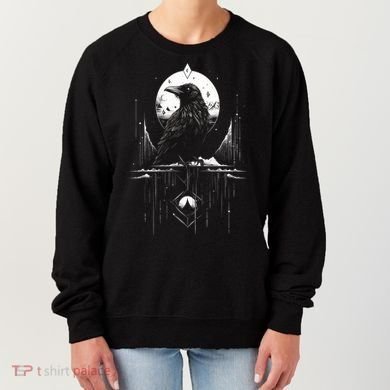 Raven Crow Dark Bird Witchcraft Omens Midnight Moon Night Mystic Folklore Magic Women's Sweatshirt