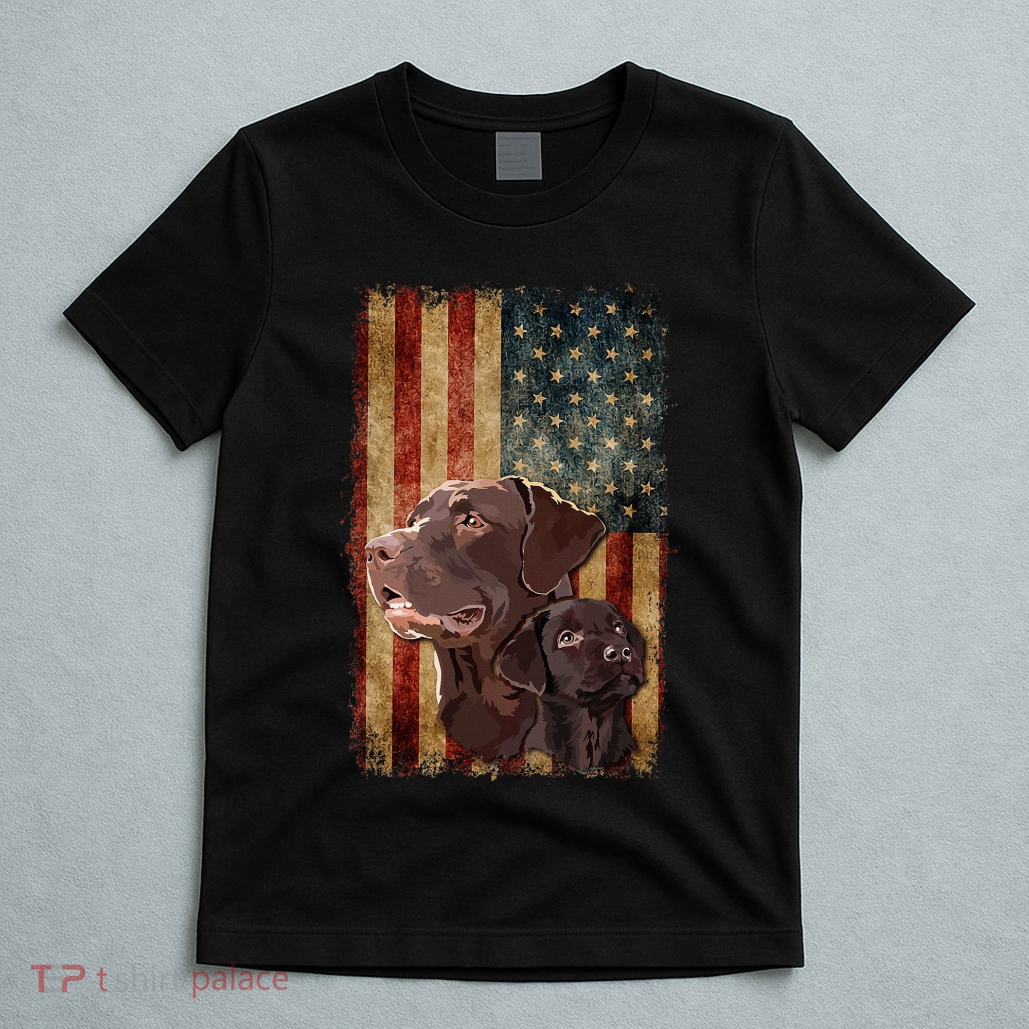Retro Chocolate Lab With Usa Flag Gift Chocolate Lab Dad Mom T-Shirt