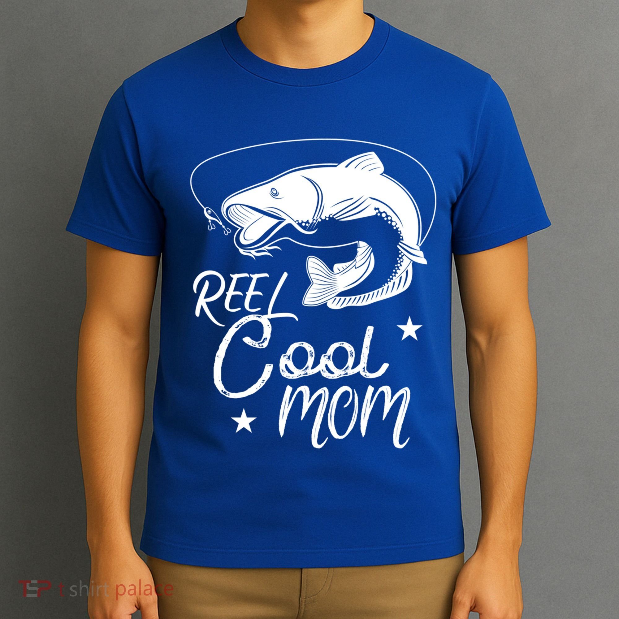 Reel Cool Mom Fathers Day Fishing Mom Cute Gift T-Shirt