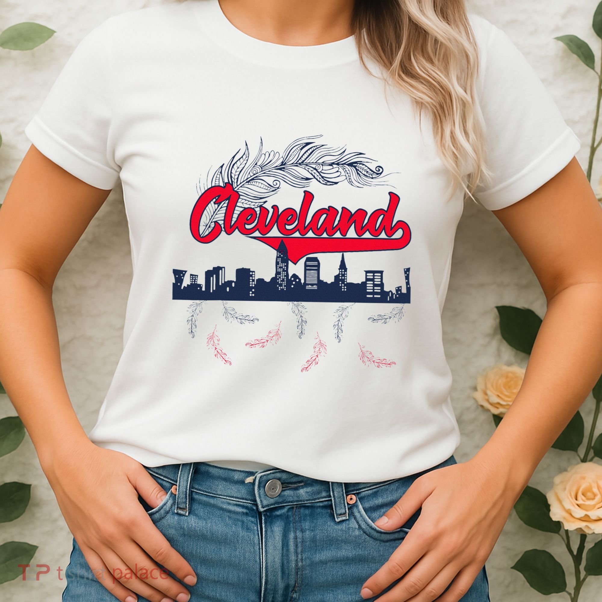 Retro Cleveland Native American Tribe Feathers Gift Women's T-Shirt