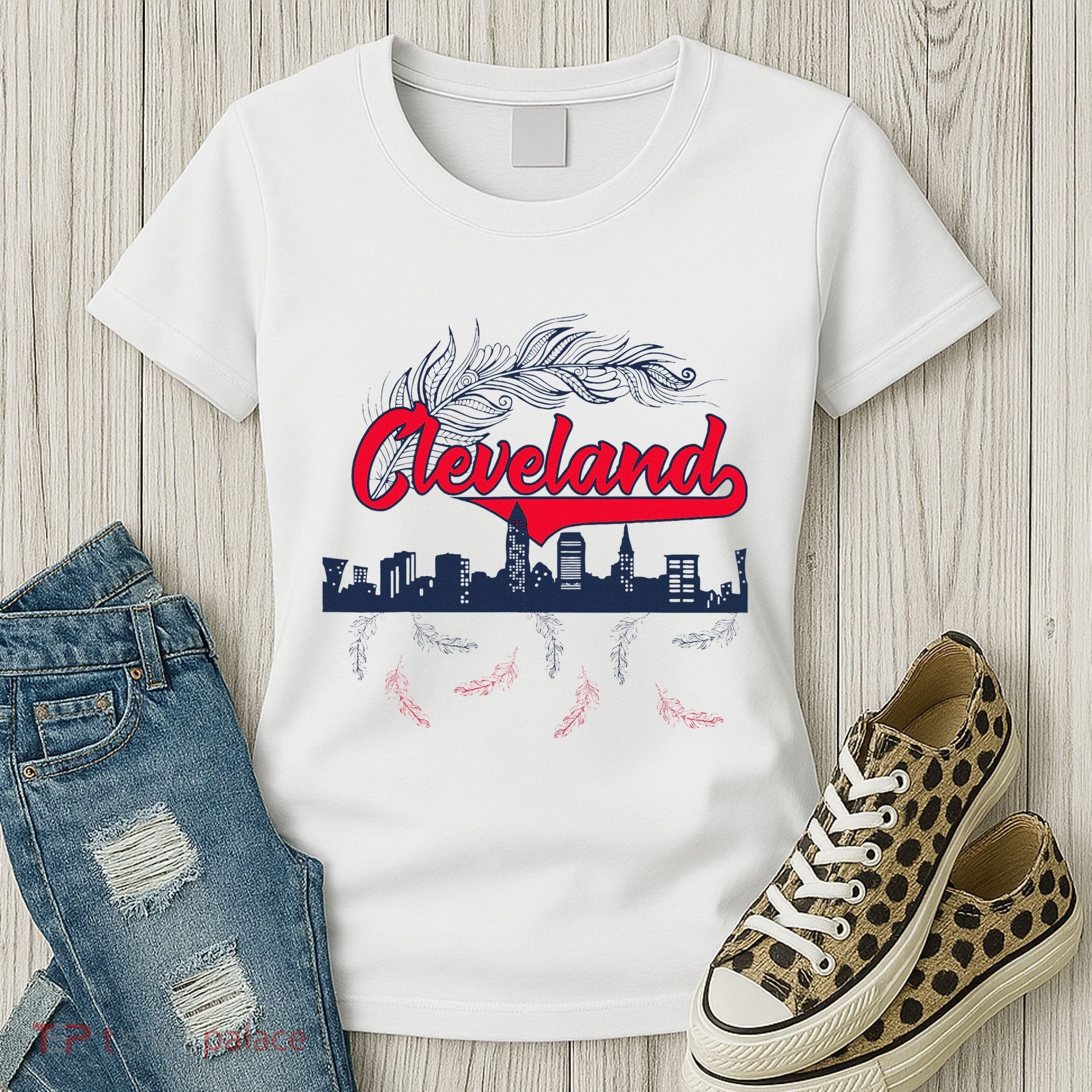 Retro Cleveland Native American Tribe Feathers Gift Women's T-Shirt