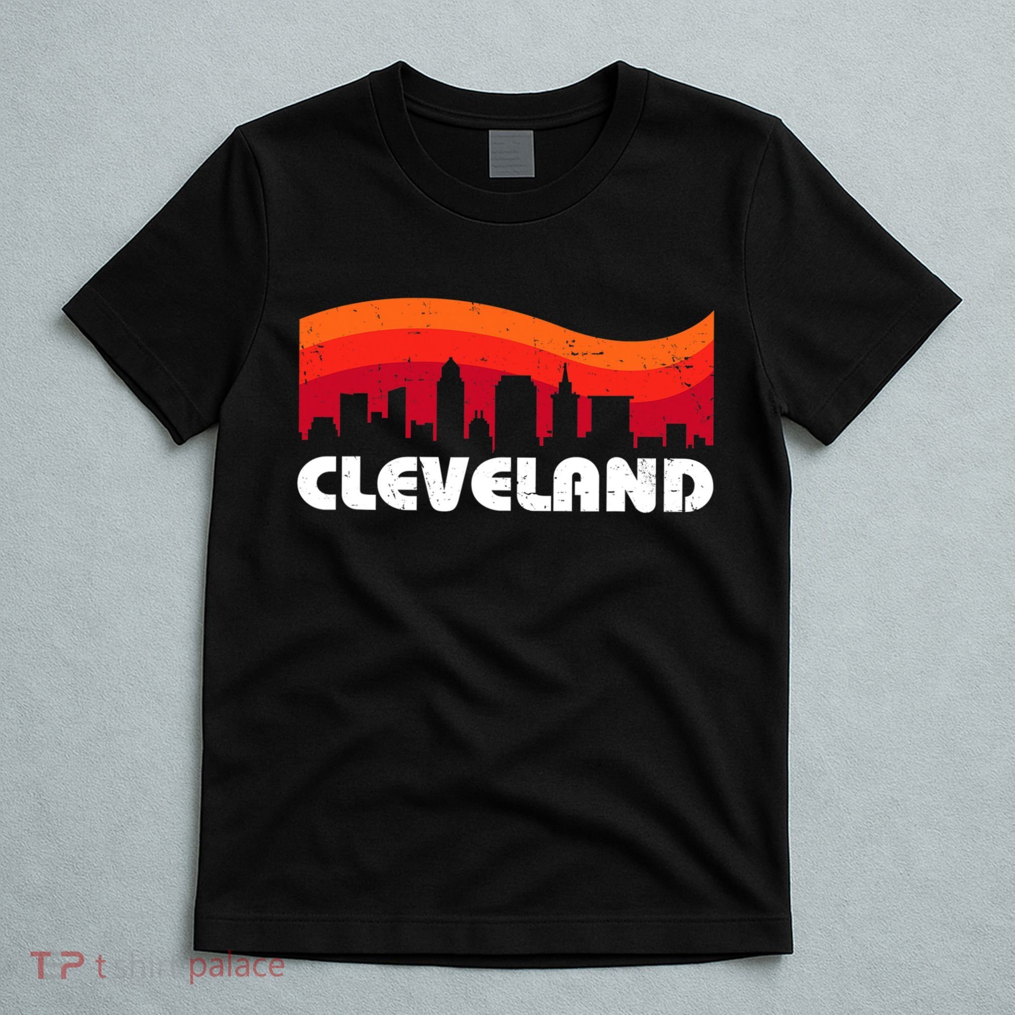 Retro Cleveland Ohio City Skyline Vintage CLE Souvenir T-Shirt