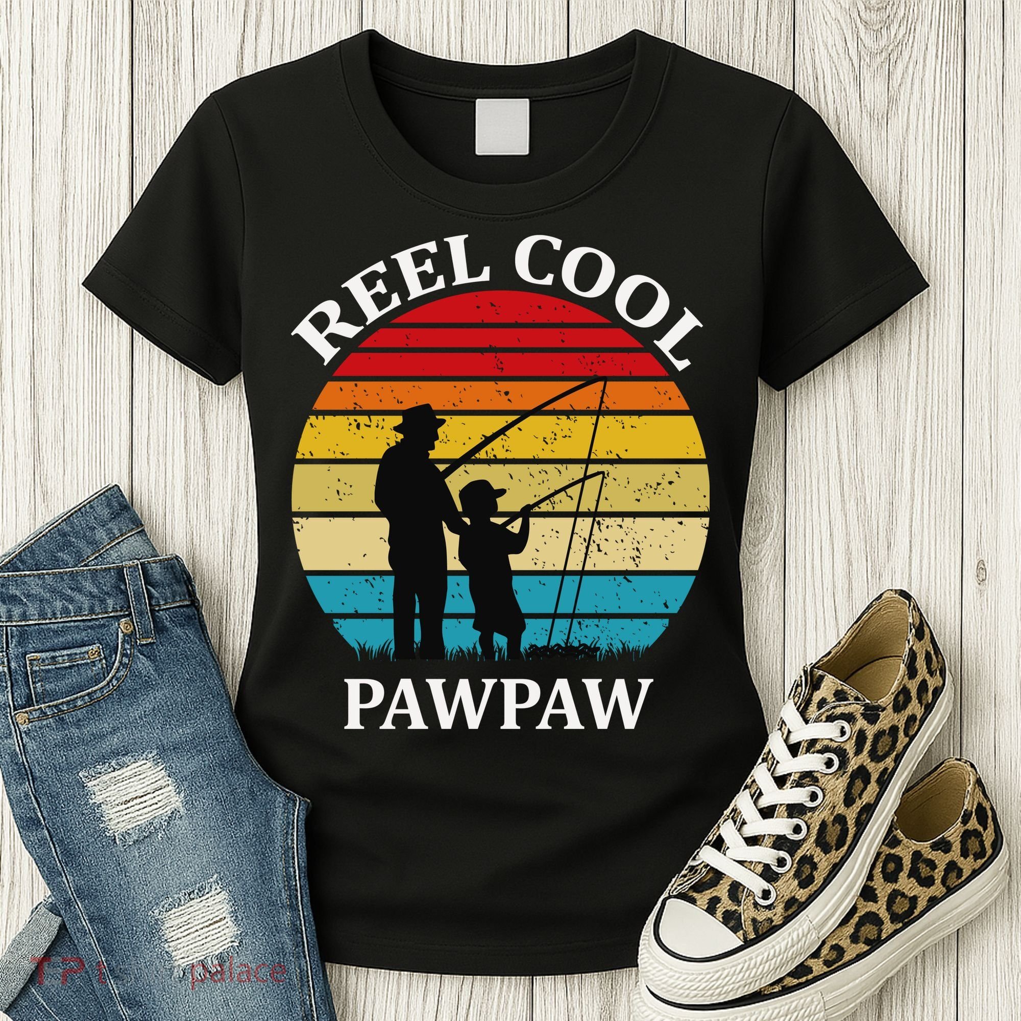 Reel Cool Paw Paw Women's T-Shirt