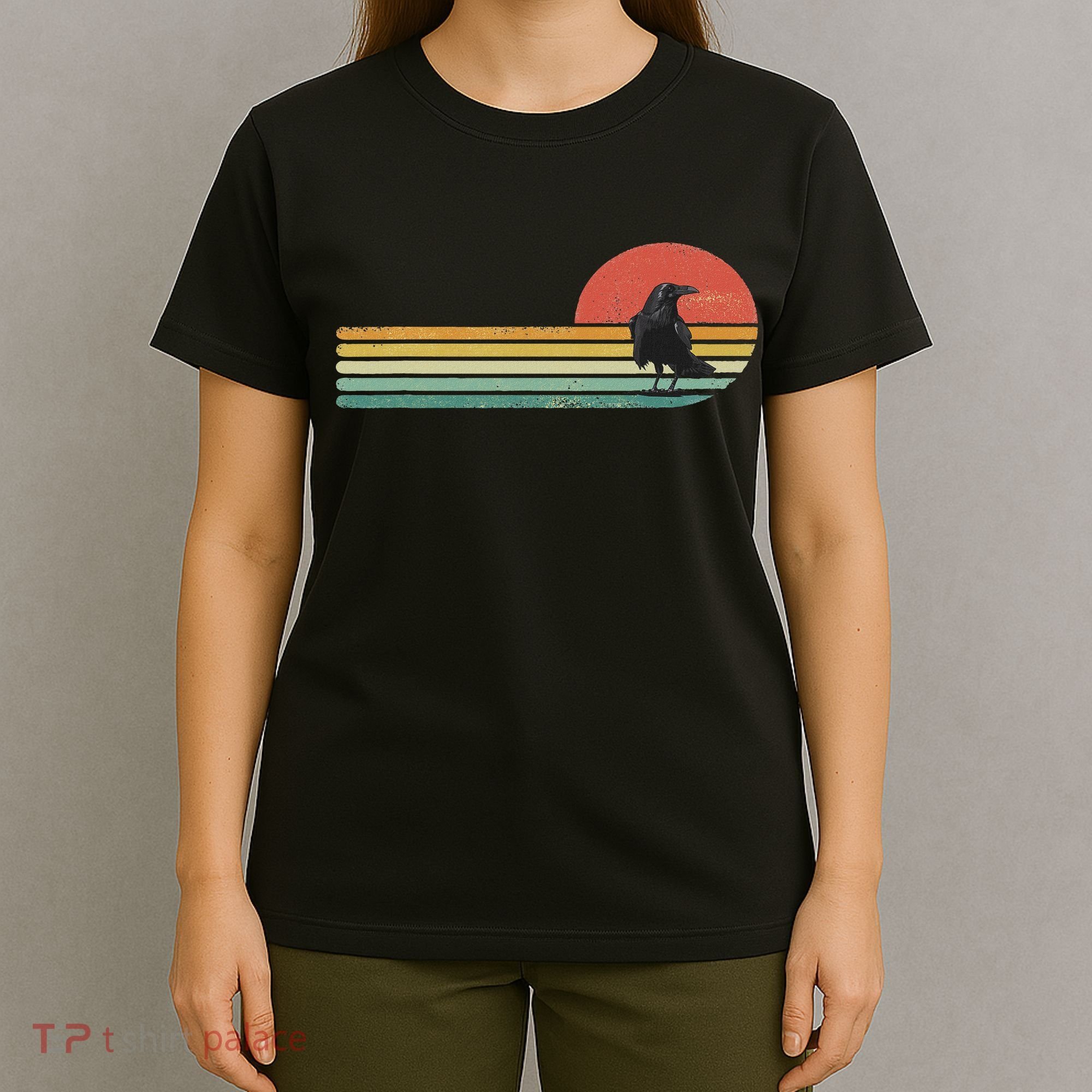 Raven Crow Retro Style Animal Bird Lover Bird Watcher T-Shirt