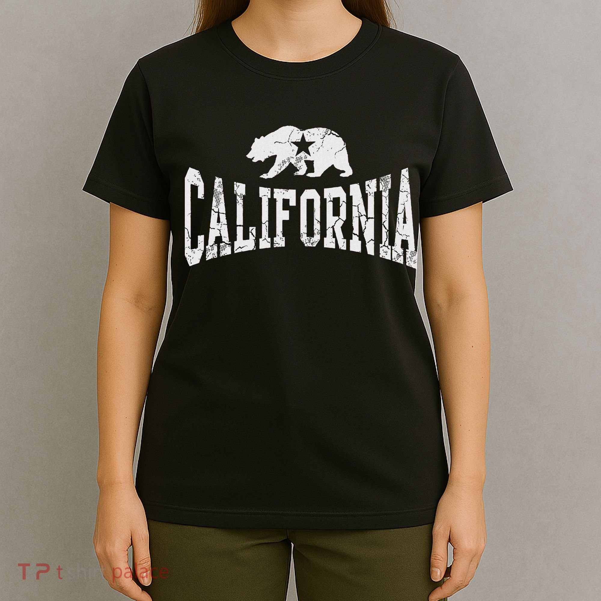Retro California State Flag Bear Vintage Distressed Graphic T-Shirt