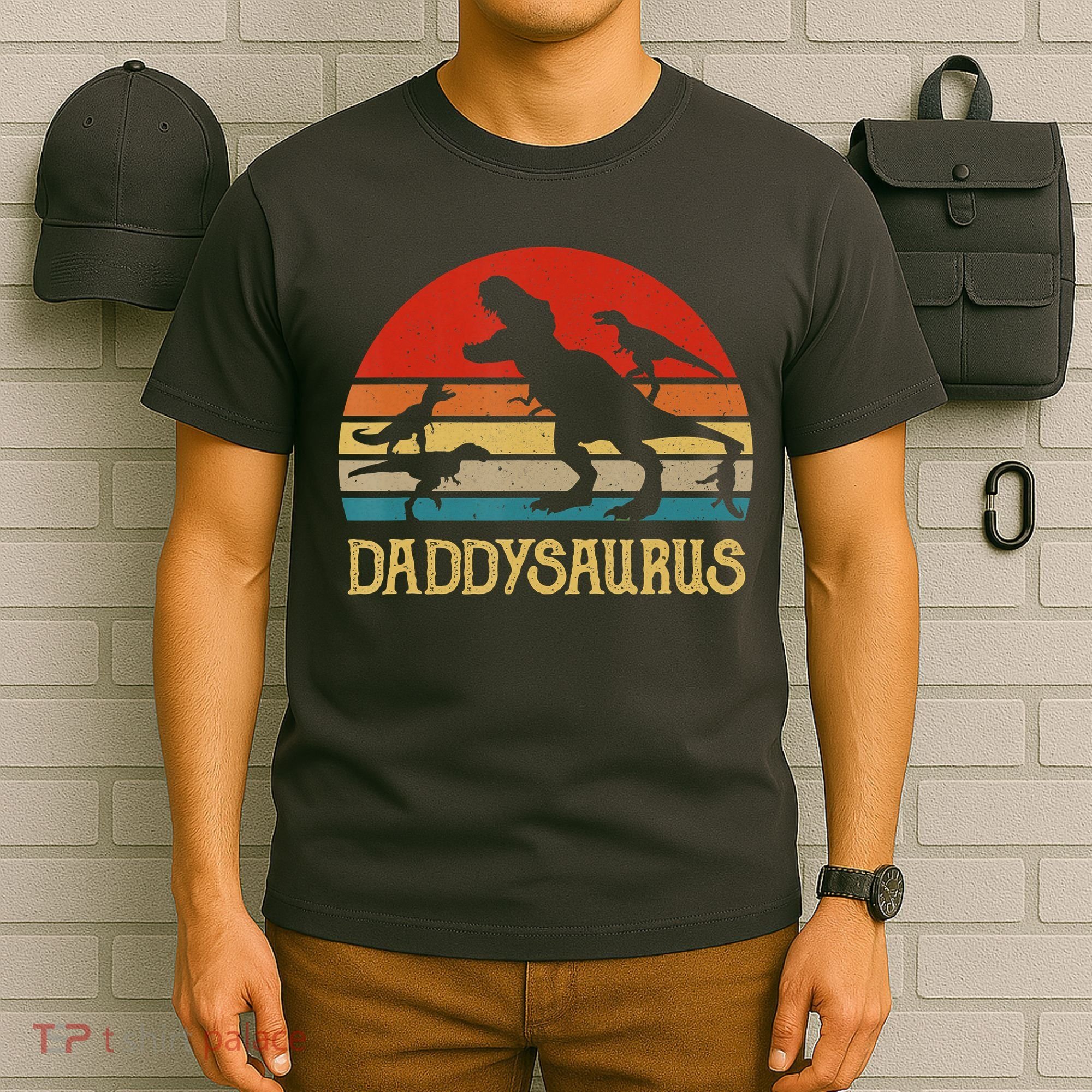 Retro Daddy Dinosaur Daddysaurus Fathers Day T-Shirt