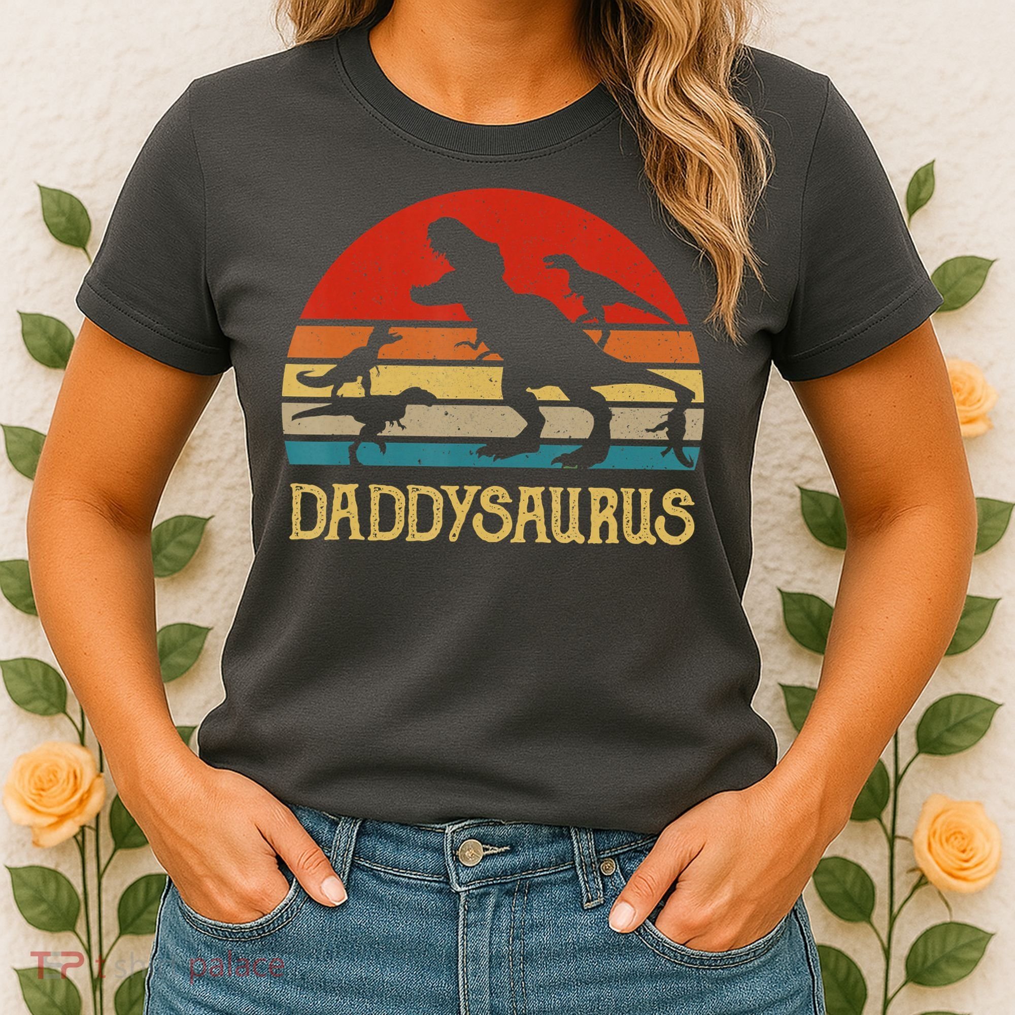 Retro Daddy Dinosaur Daddysaurus Fathers Day Women's T-Shirt
