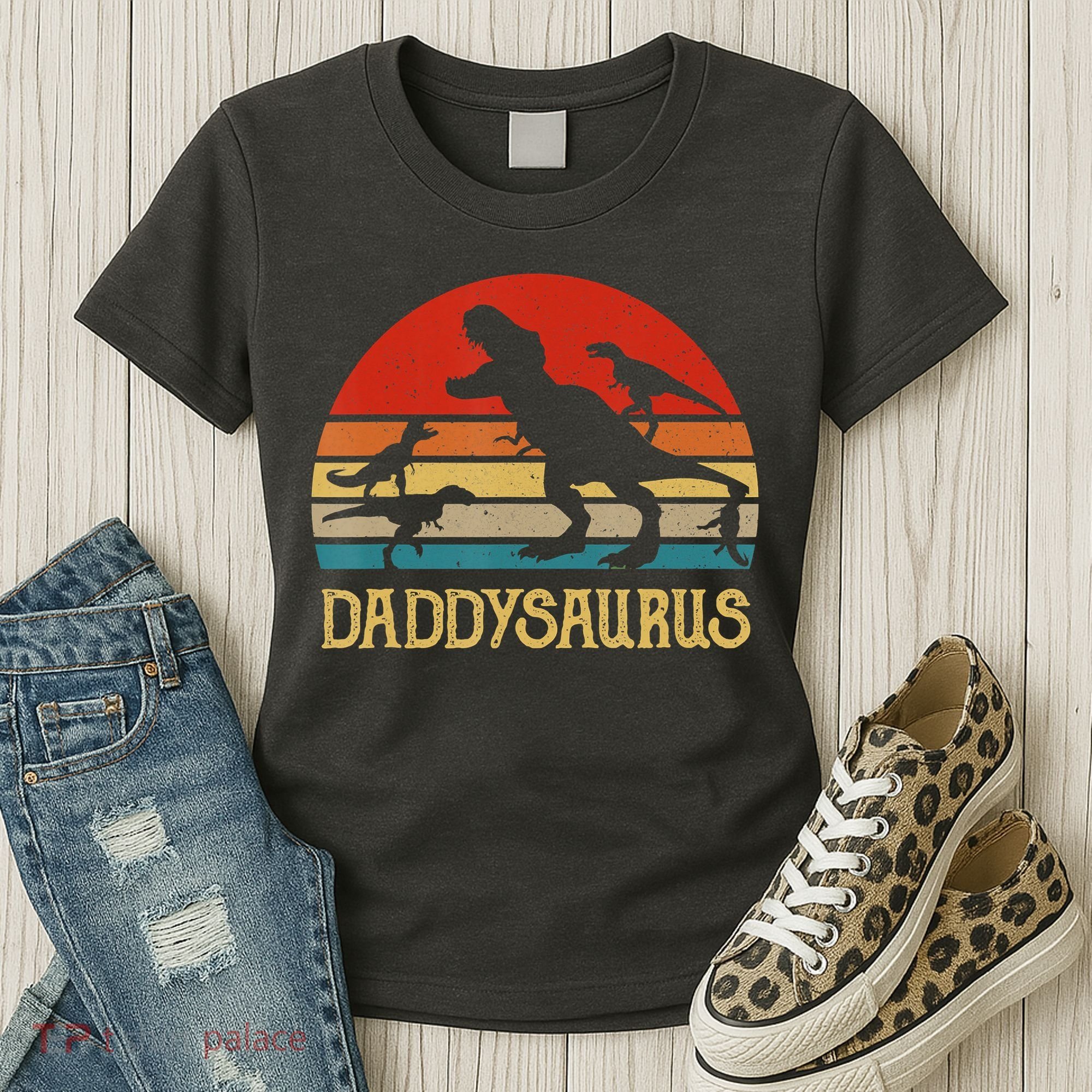Retro Daddy Dinosaur Daddysaurus Fathers Day Women's T-Shirt