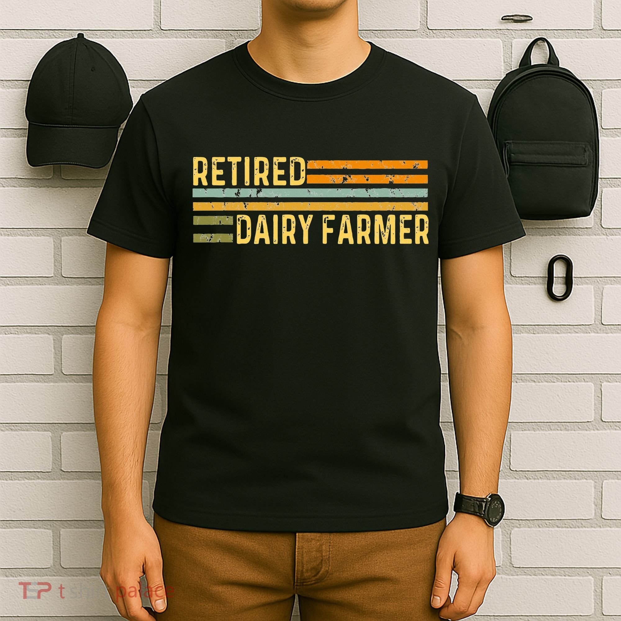 Retired Dairy Farmer Distressed Retirement Retire Cow Cattle T-Shirt