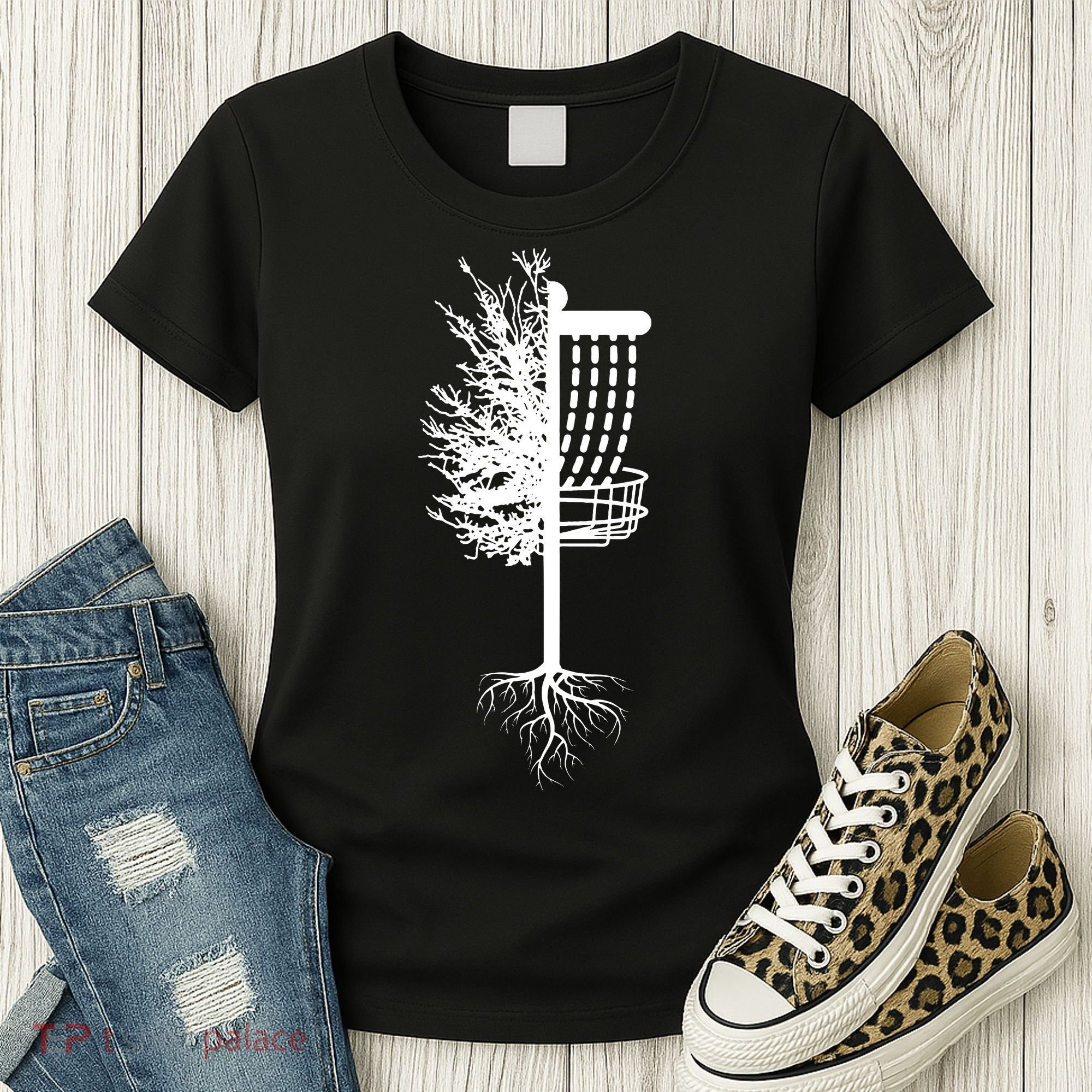 Retro Disc Golf Basket Tree Frisbee Golf Matching Women's T-Shirt