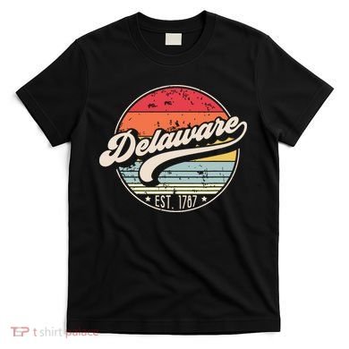 Retro Delaware Home State De Cool 70s Style Sunset T-Shirt
