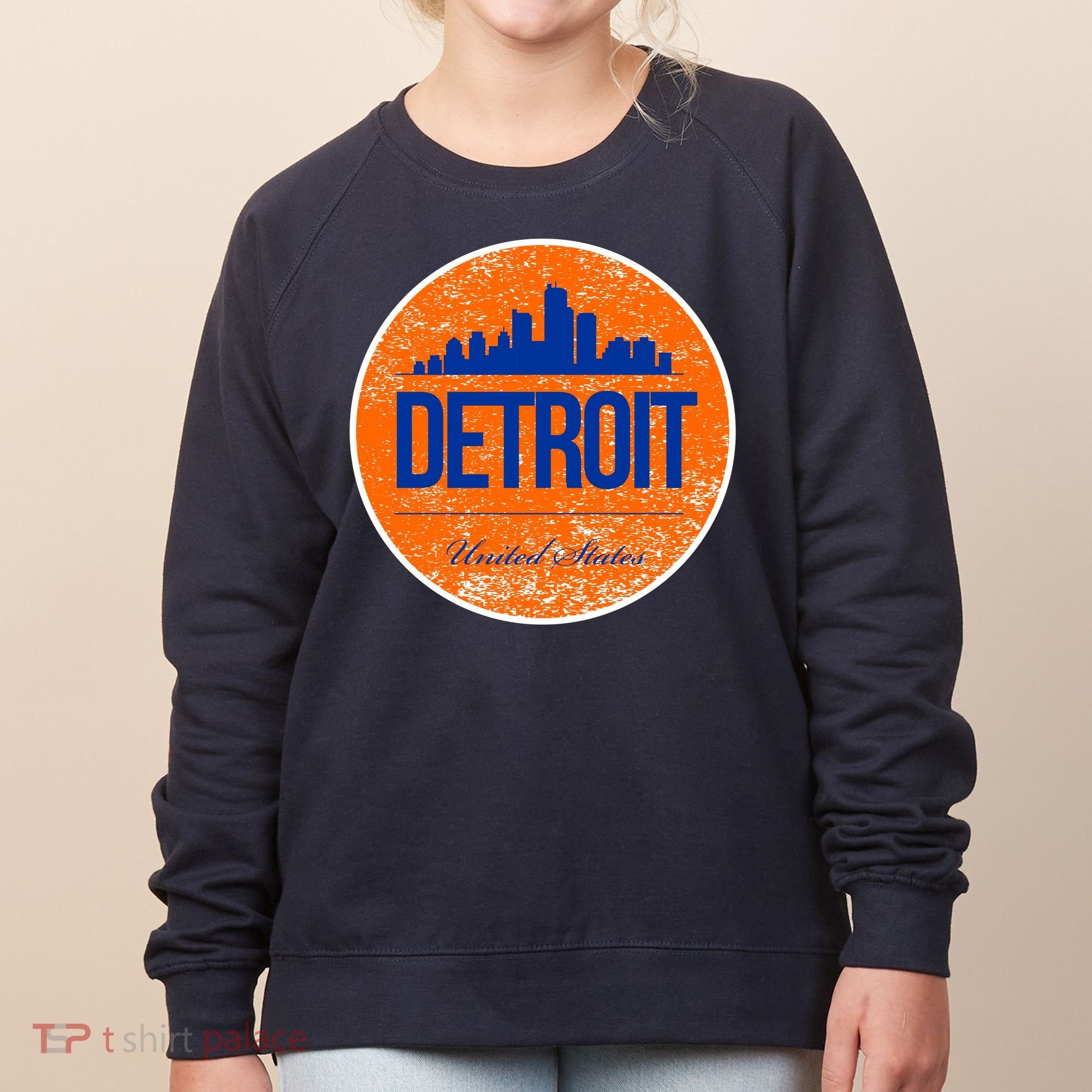 Retro Detroit Skyline Logo Women's Sweatshirt