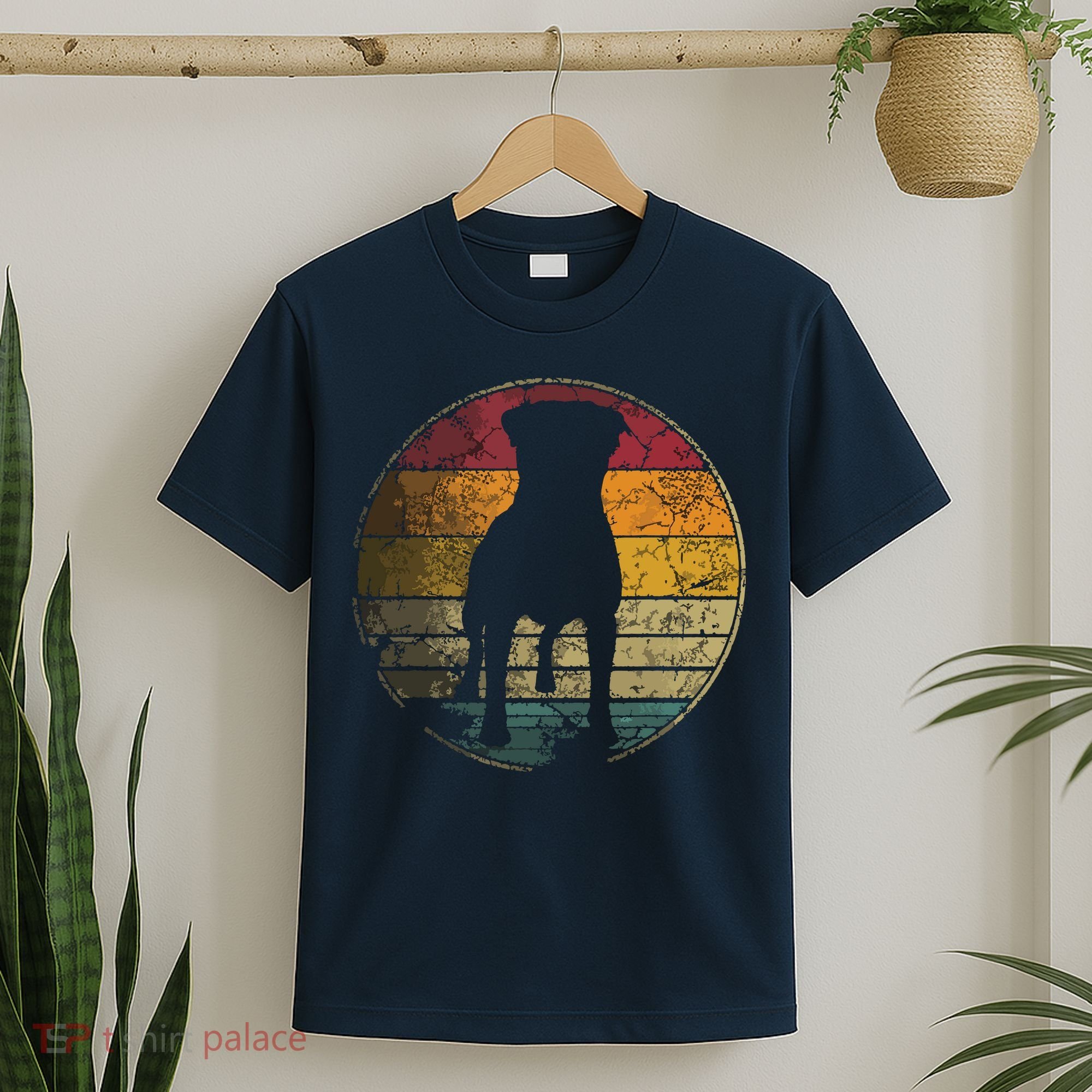 Rottweiler Dog Vintage Distressed Retro Style Silhouette T-Shirt
