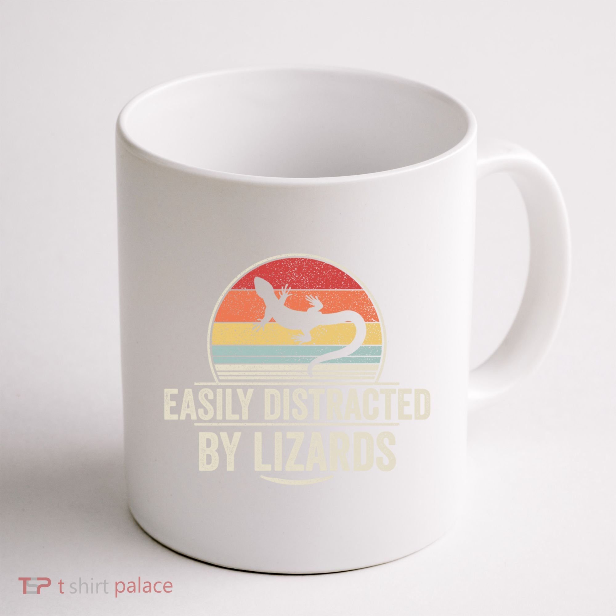 Retro Easily Distracted By Lizards Funny Lizard Lover Great Gift Coffee Mug