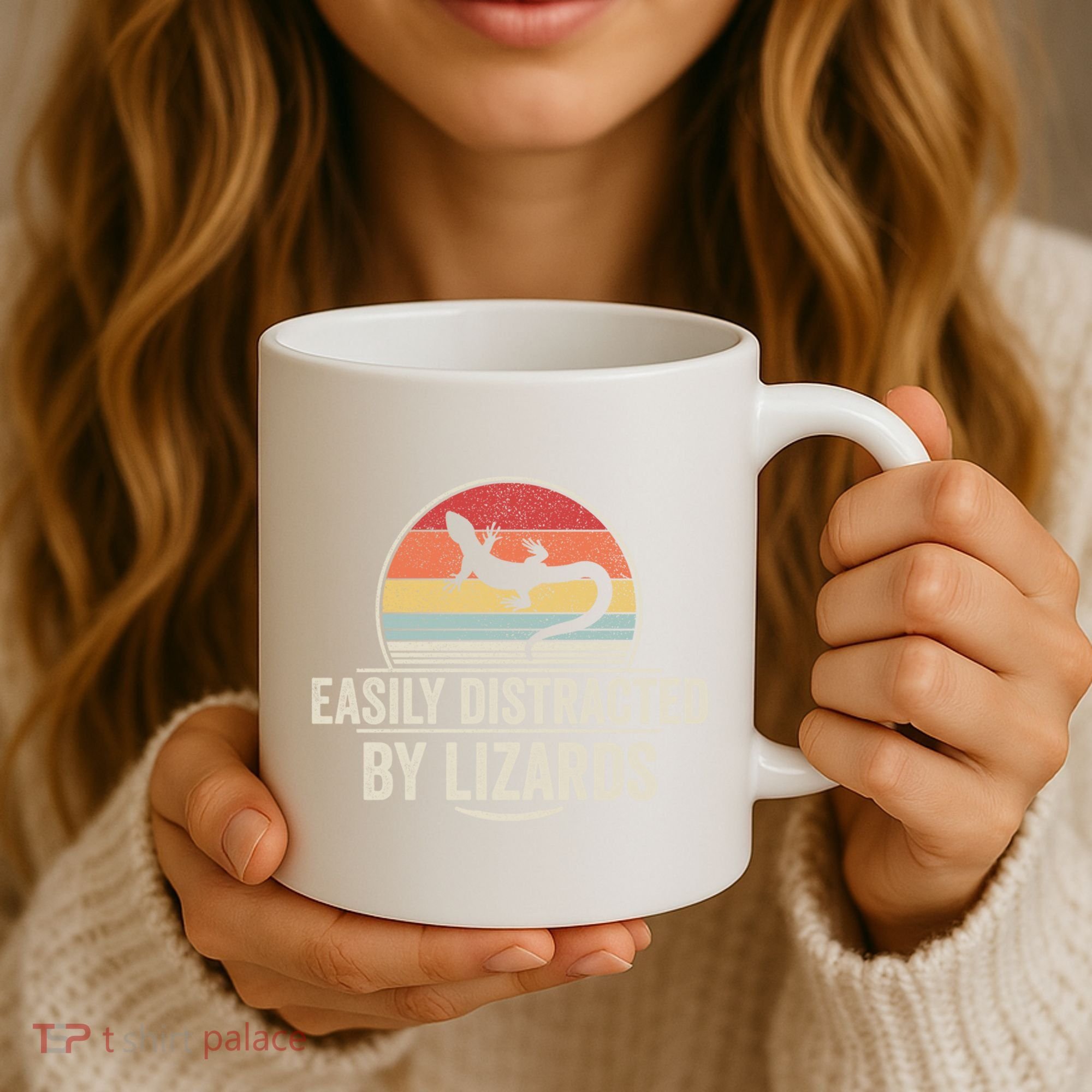 Retro Easily Distracted By Lizards Funny Lizard Lover Great Gift Coffee Mug