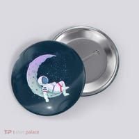Relaxing Astronaut On The Moon Button thumb 0