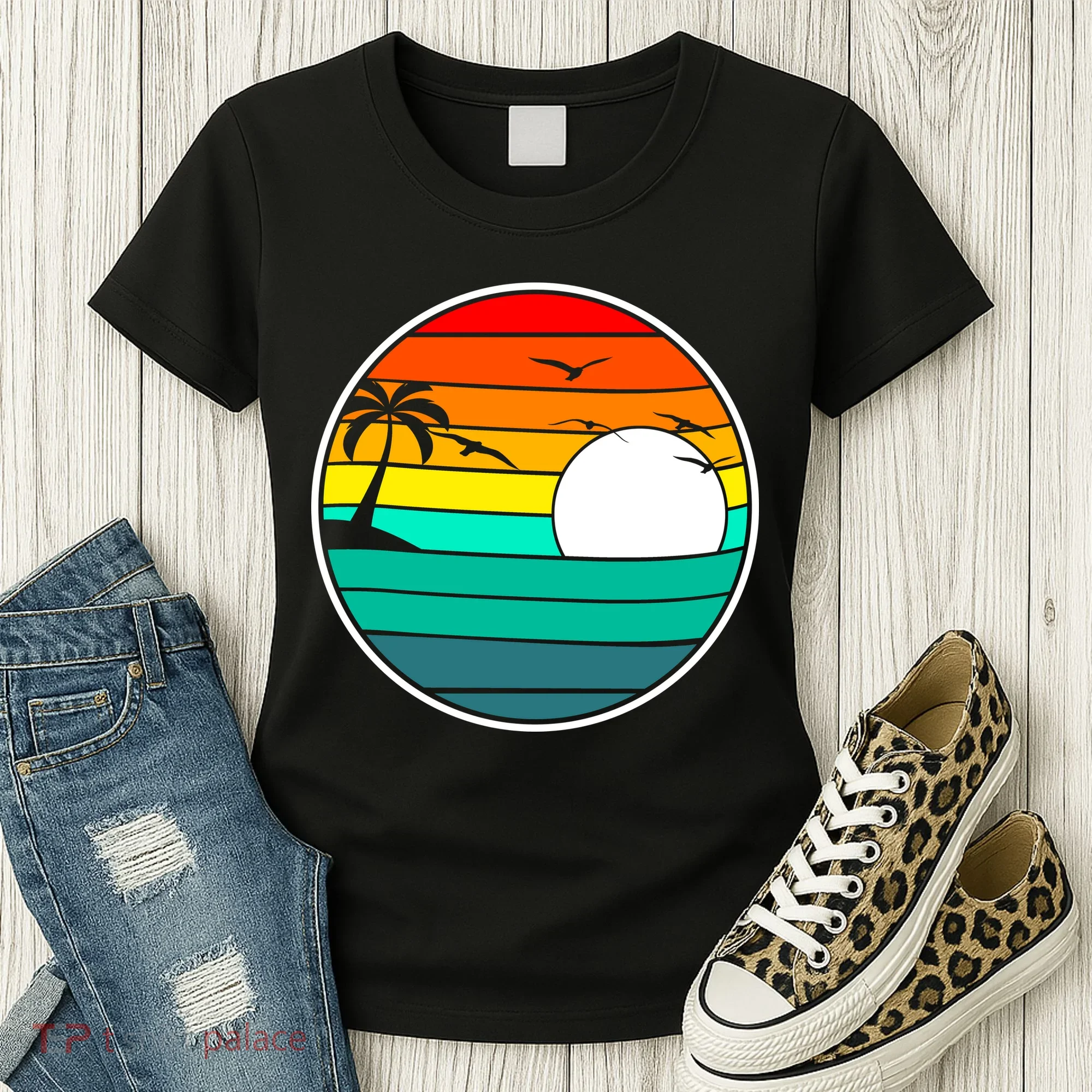 Retro Beach 80's Aesthetic  Women's T-Shirt