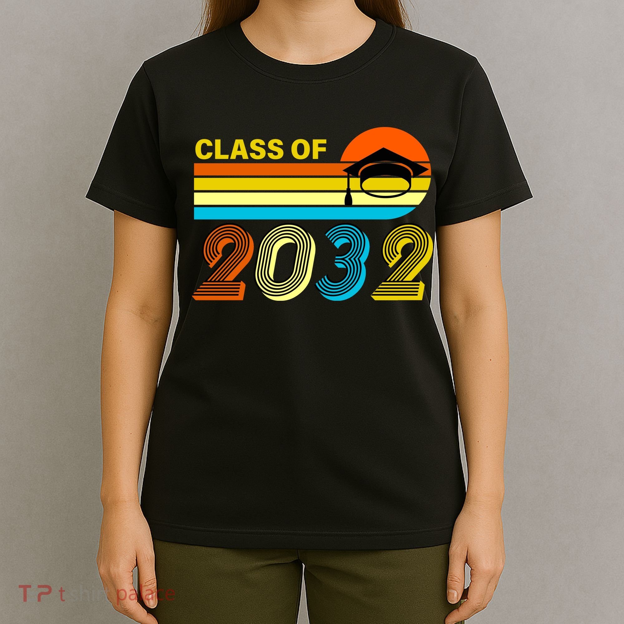 Retro Class of 2032 Future Graduate T-Shirt