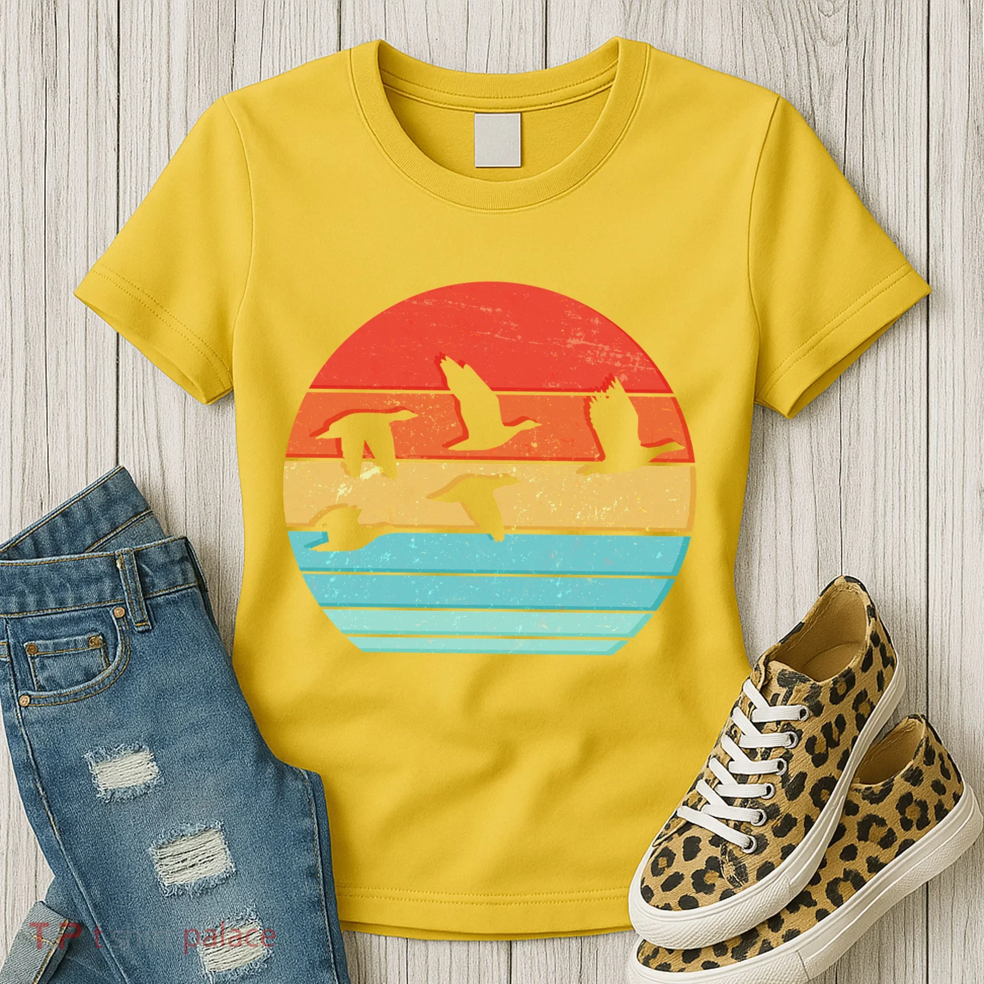 Retro Duck Hunting Sunset Women's T-Shirt