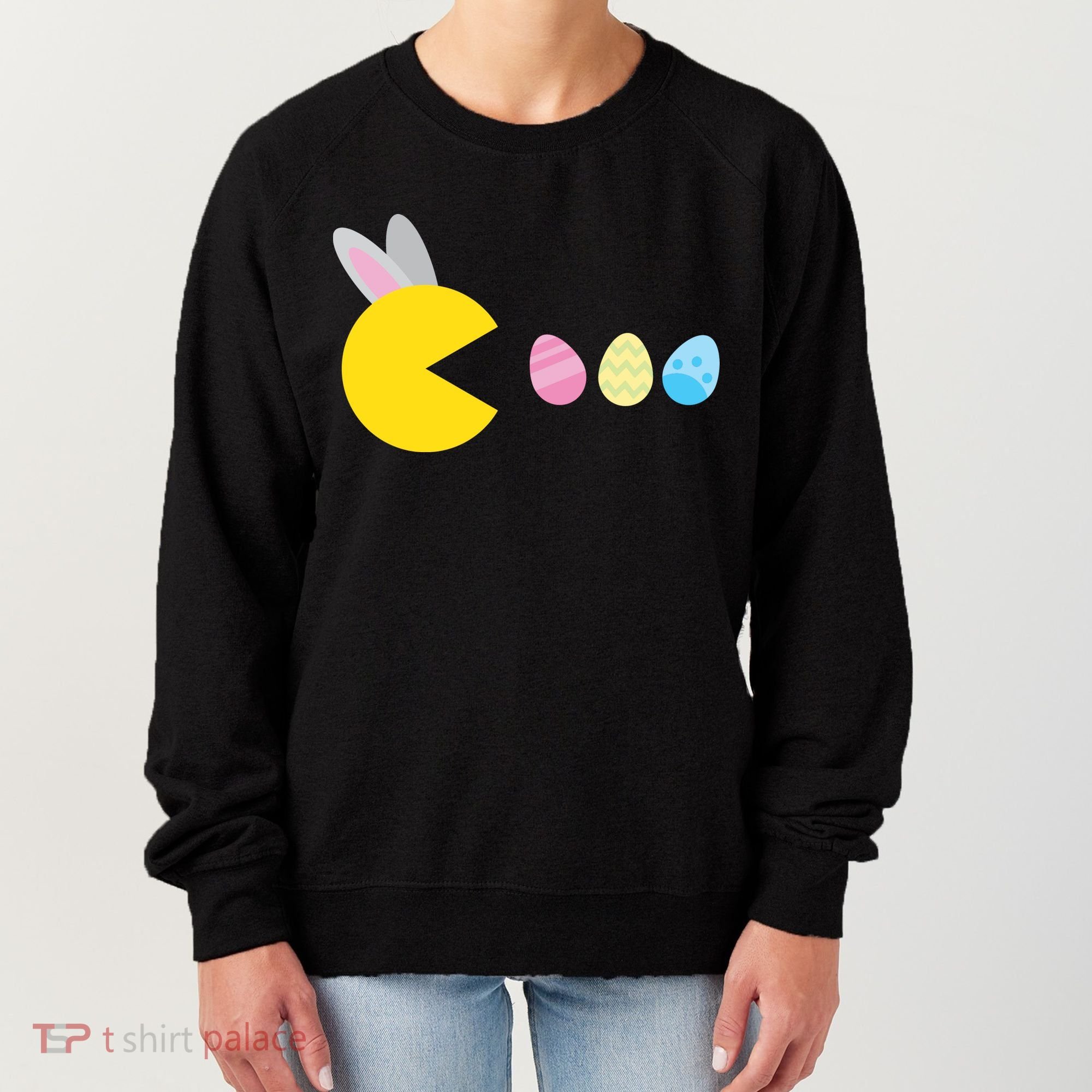 Retro Easter Egg Hunt Game Women's Sweatshirt