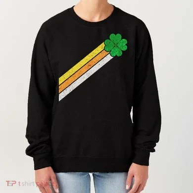 Retro Irish Clover Comet Women's Sweatshirt