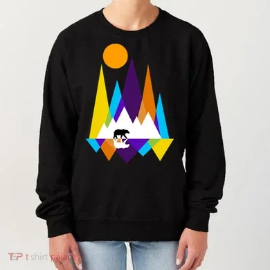 Retro Mount Bear Sunset Women's Sweatshirt