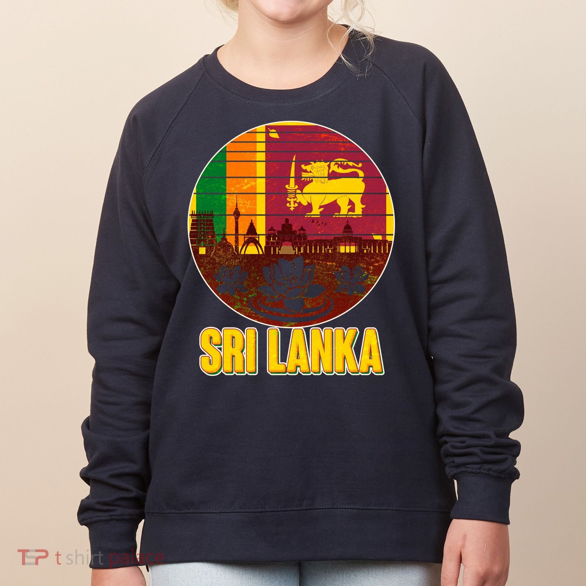 Retro Sri Lanka Emblem Women's Sweatshirt