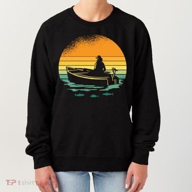 Retro Sunset Boat Women's Sweatshirt