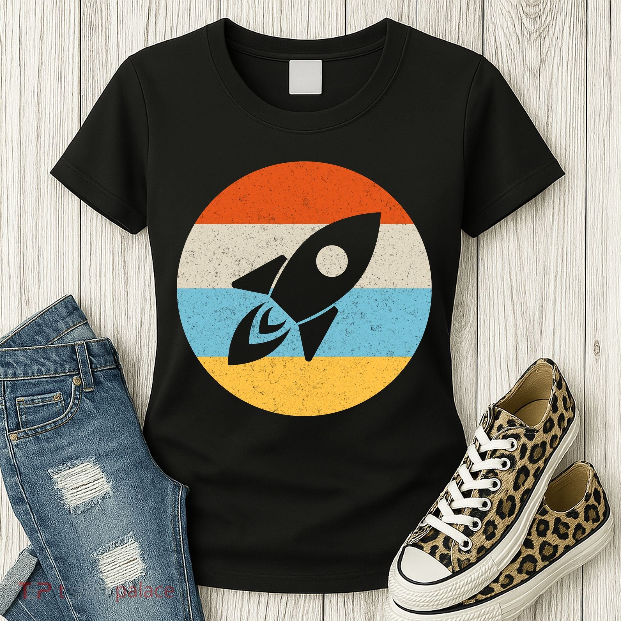Retro Sunset Spaceship Women's T-Shirt