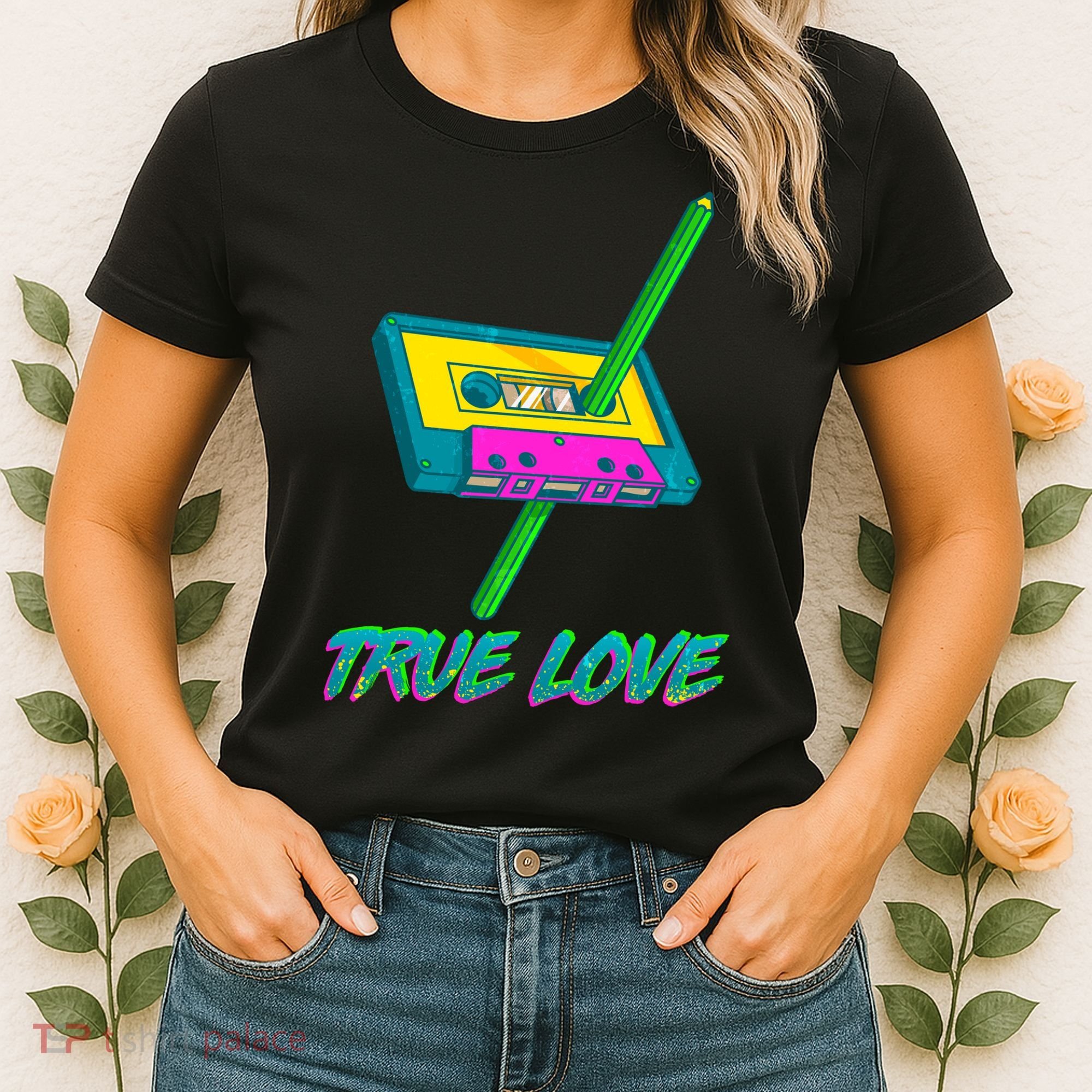 Retro True Love Women's T-Shirt