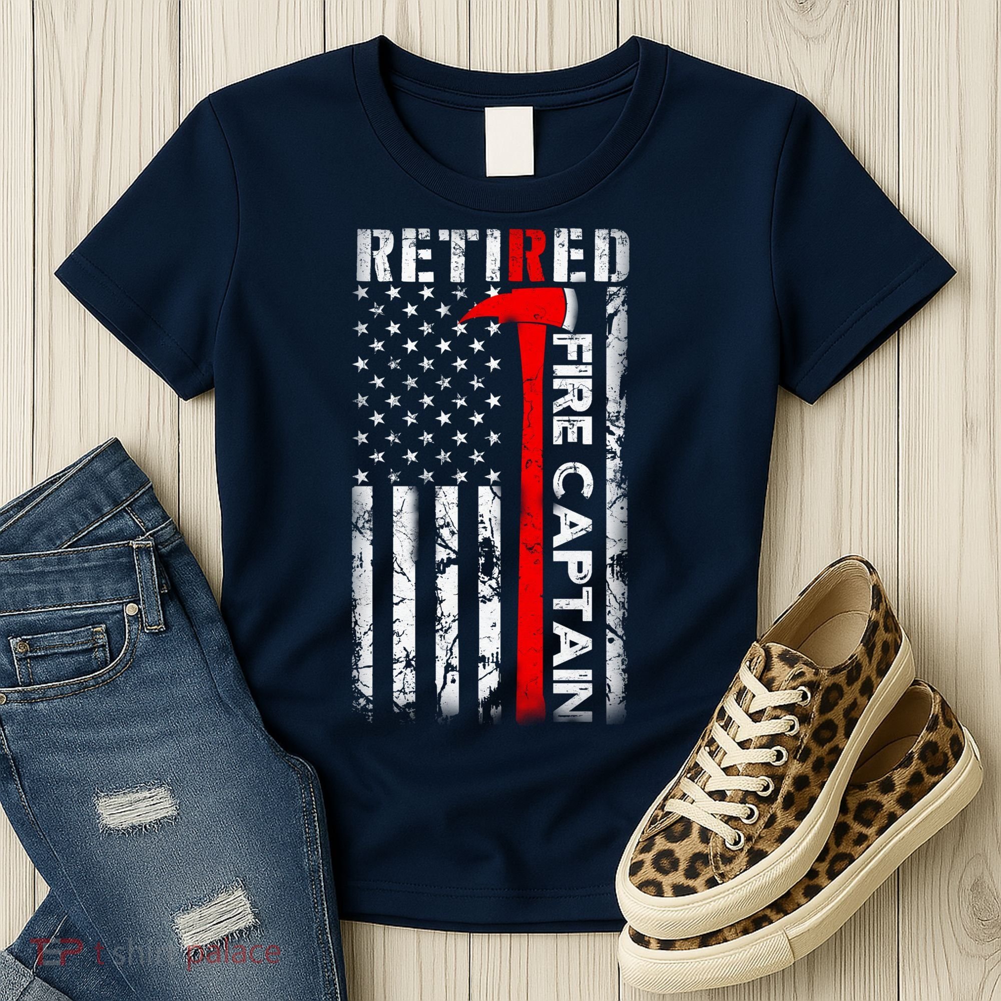Retired Firefighter Fire Captain Retirement UAS flag Gifts Women's T-Shirt