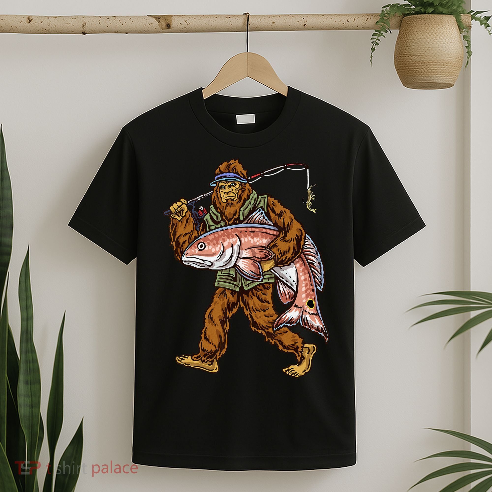Redfish Fishing Hunting Bigfoot Fisher T-Shirt