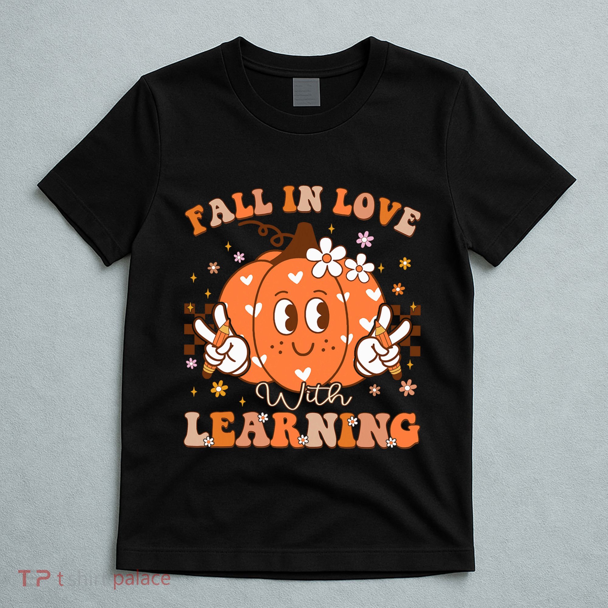 Retro Fall In Love With Learning Autumn Pumpkin Teacher T-Shirt