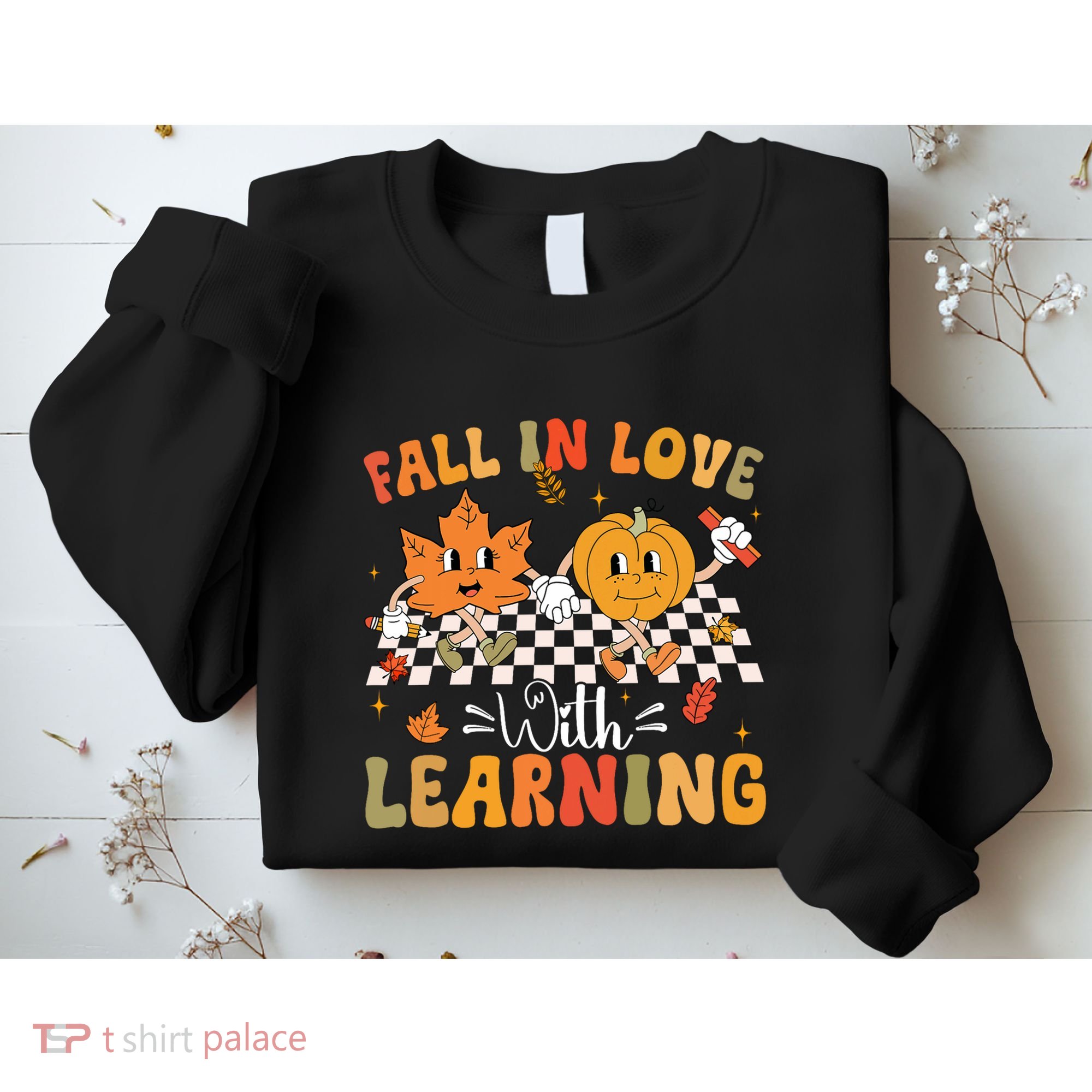 Retro Fall In Love With Learning Autumn Pumpkin Teacher Sweatshirt