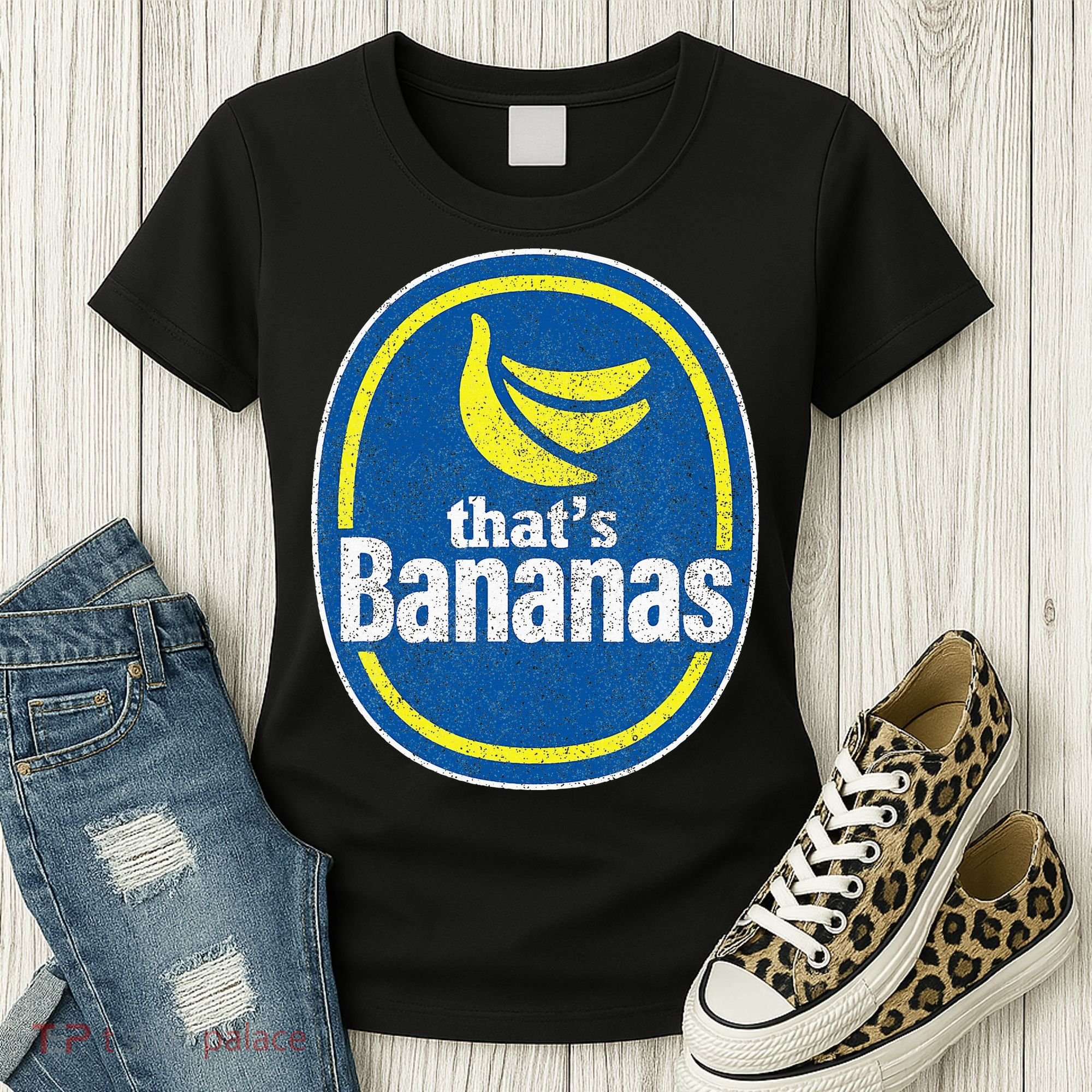 Retro Funny Pretend ThatS Bananas Halloween Women's T-Shirt