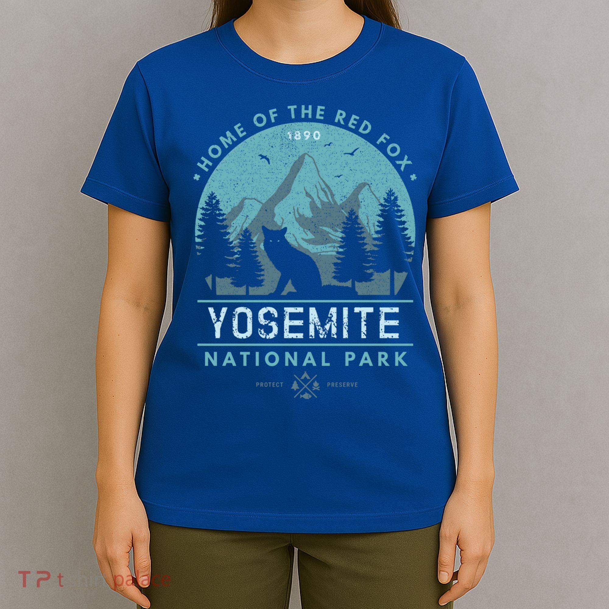 Red Fox Wilderness Gift Yosemite National Park California T-Shirt