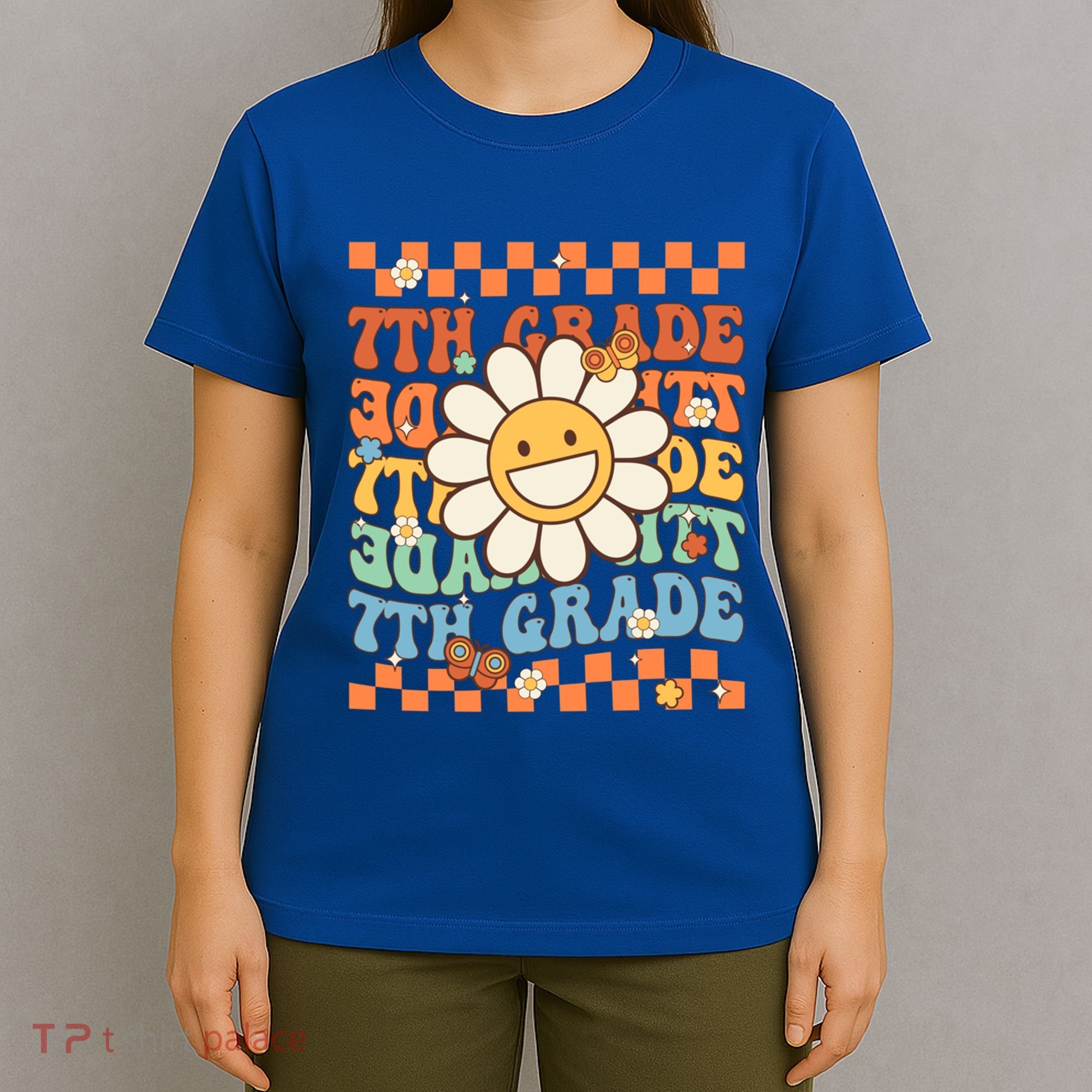 Retro Groovy 7Th Grade Back To School Happy First Day School Cool Gift T-Shirt