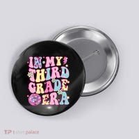 Retro Groovy Back To School In My Third Grade Era Button thumb 0