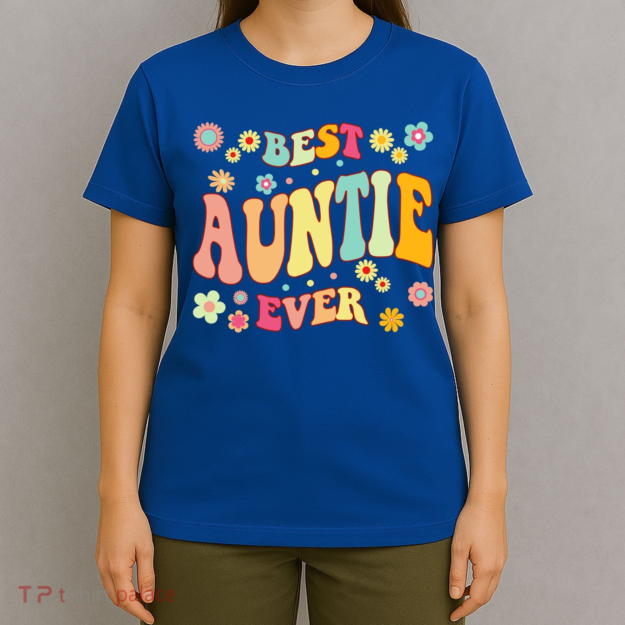 Retro Groovy Best Auntie Ever Mothers Day Funny Gift T-Shirt