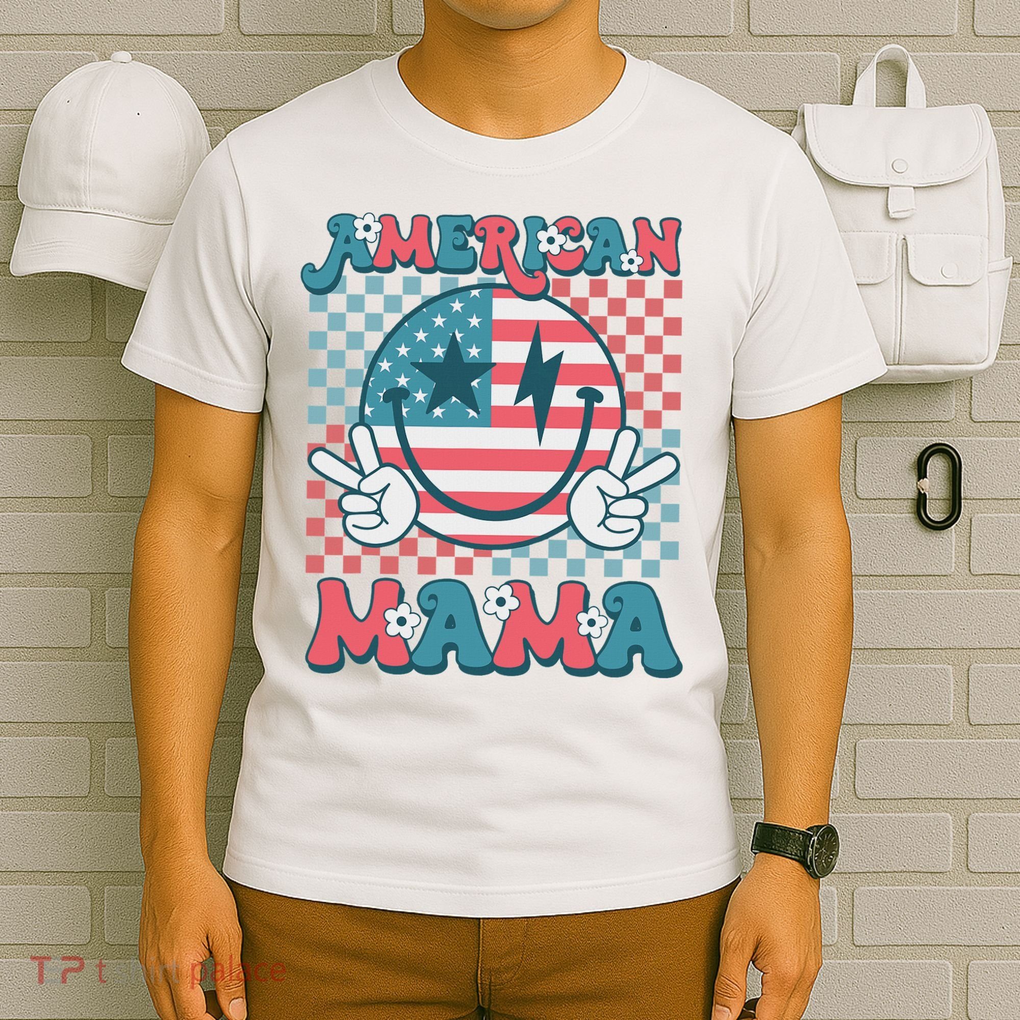 Retro Groovy Fourth 4th Of July Smile For Mom American Mama T-Shirt