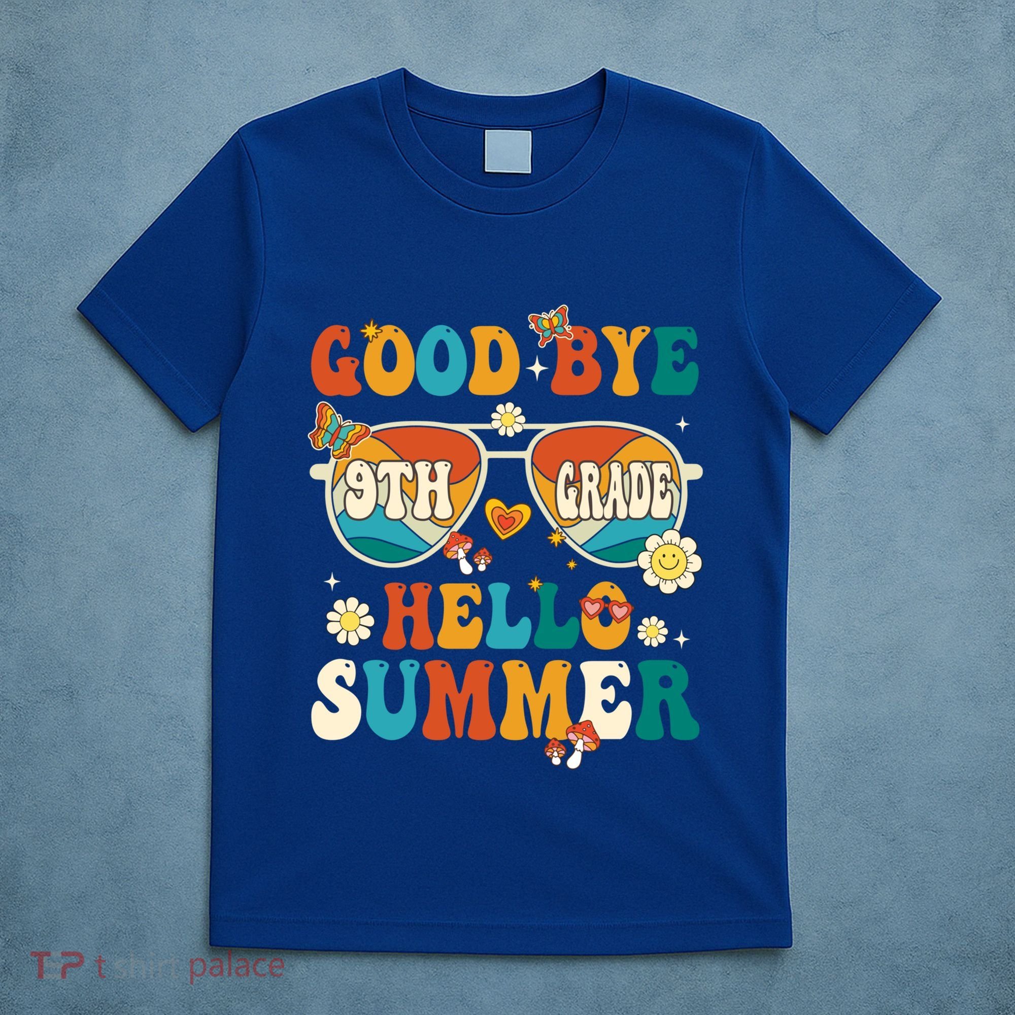 Retro Groovy Goodbye 9th Grade Graduation Hello Summer Funny Gift T-Shirt