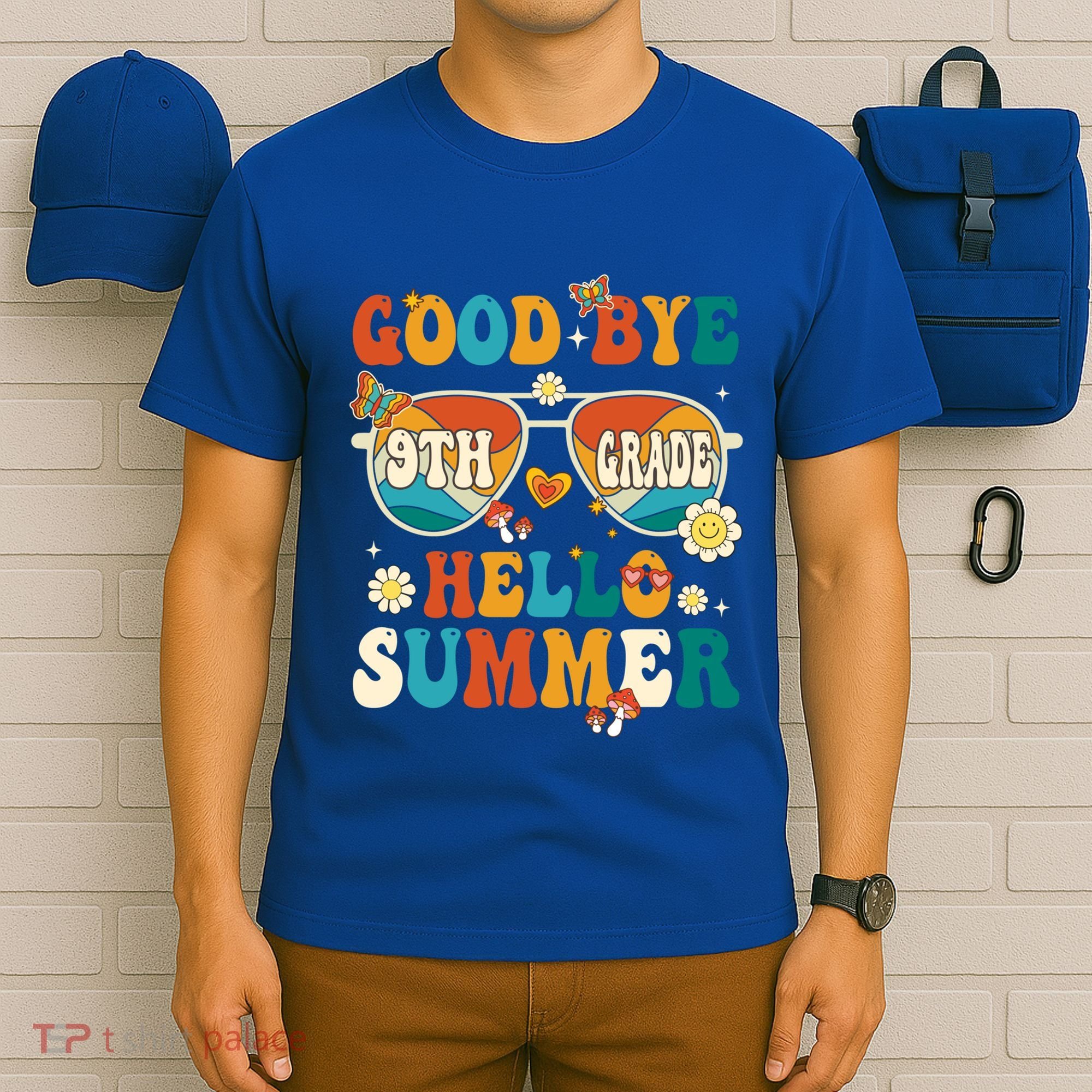 Retro Groovy Goodbye 9th Grade Graduation Hello Summer Funny Gift T-Shirt
