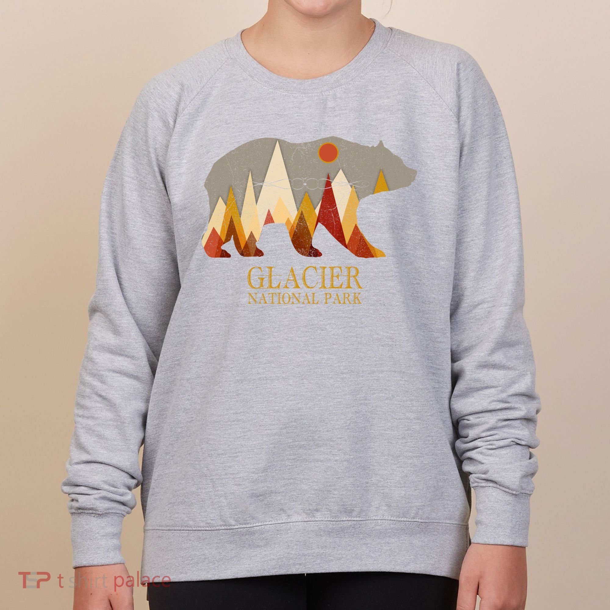 Retro Glacier Grizzly Bear Gift National Park Gift Women's Sweatshirt