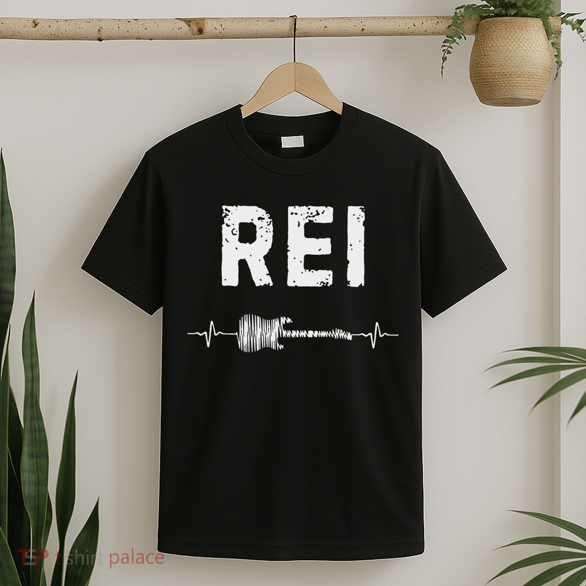 Rei Guitar Heartbeat Music Guitarist Retro Vintage T-Shirt